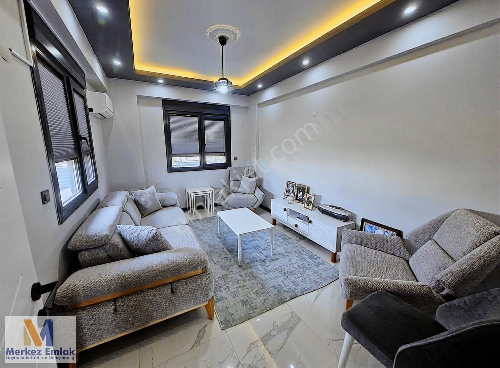 Merkez'den 3+1 Üç Cephesi Bahçeli Satılık Villa - Görsel 21