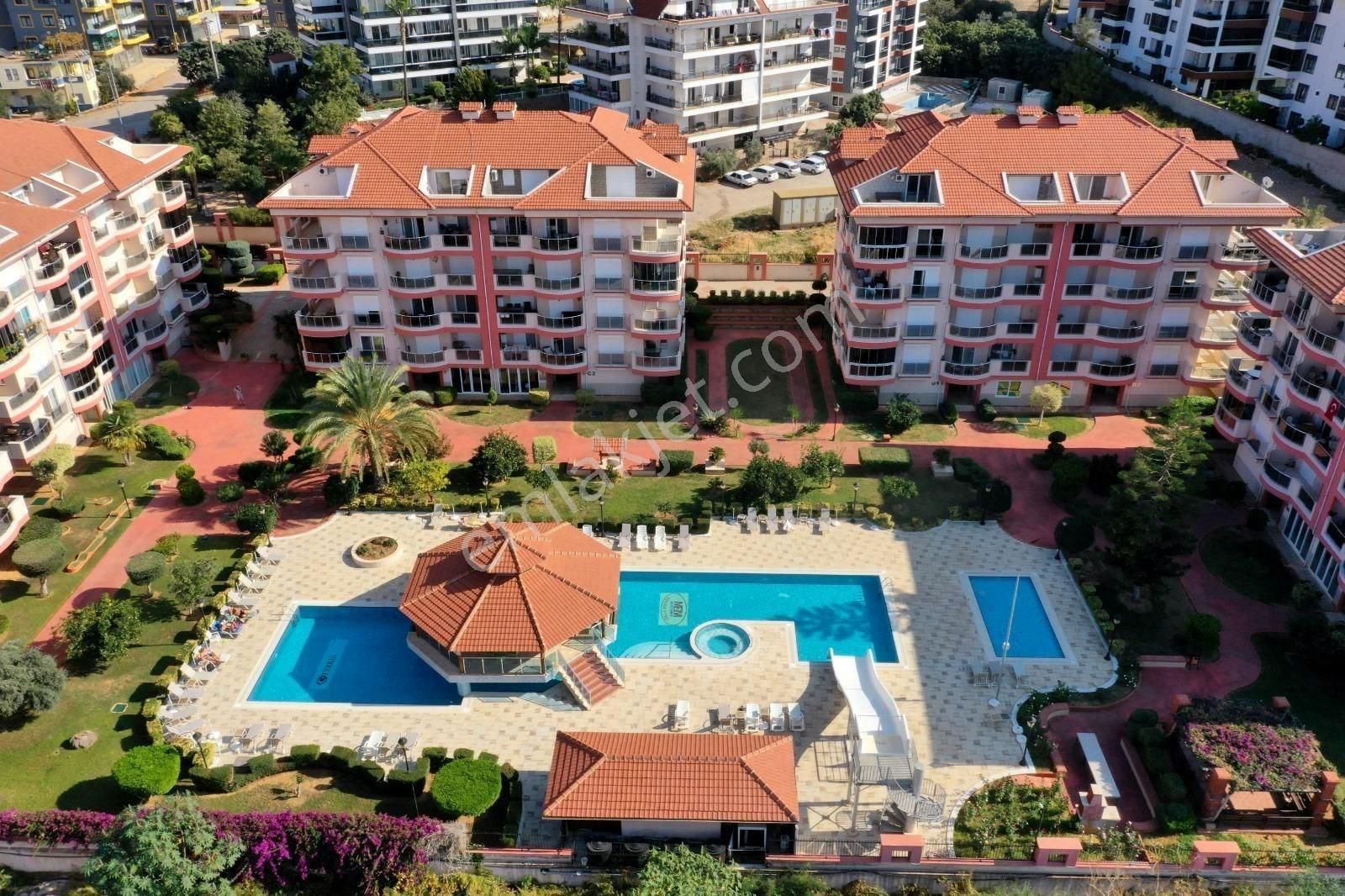 Alanya Oba’da Full Eşyalı Sosyal Tesisli Sitede 4+1 Lüks Penthouse Daire - Görsel 4