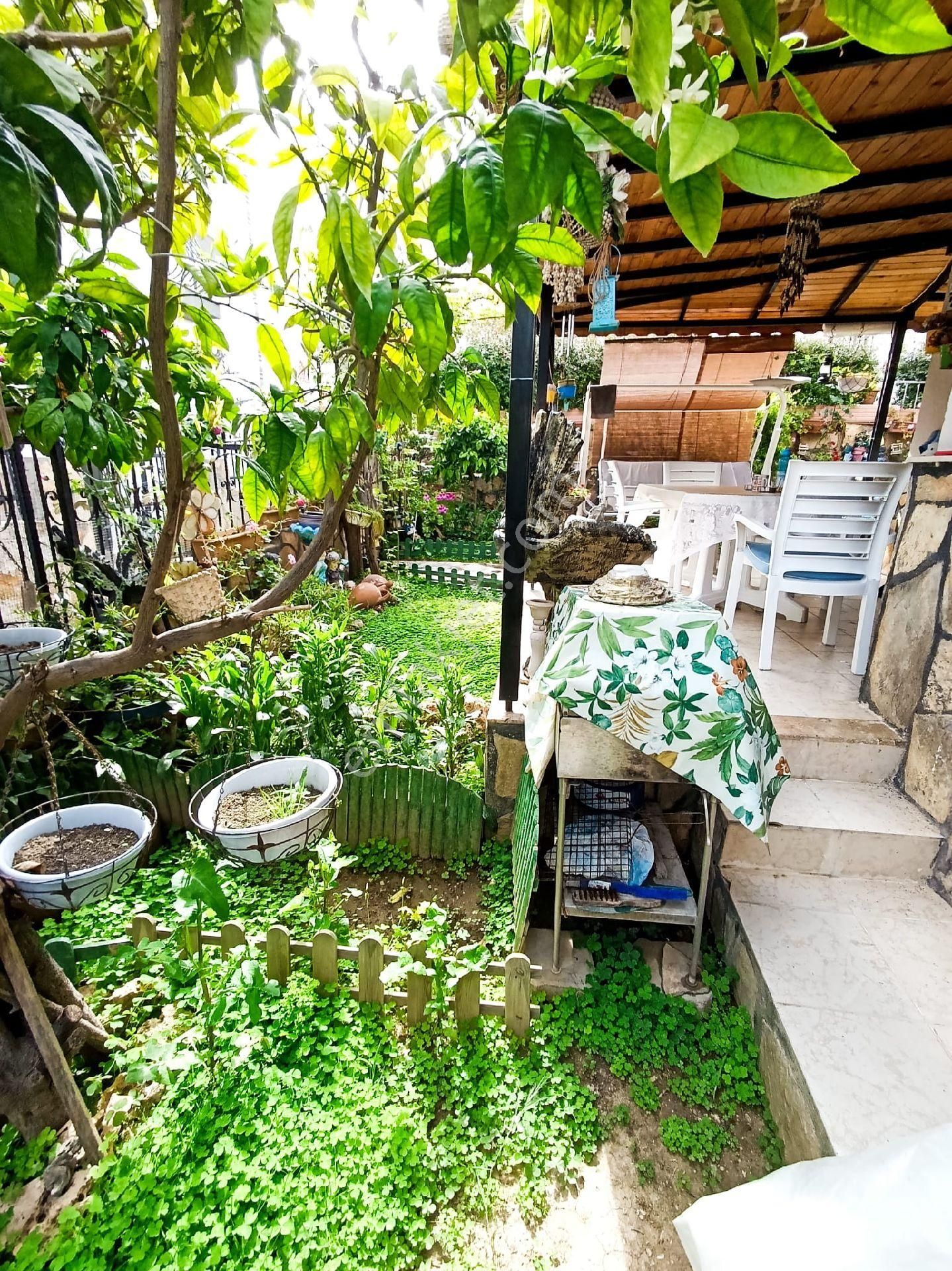 Kuşadası – Kadınlar Denizi Mahallesi ‎🏡 4+1 Triplex Villa – Kısmi Deniz Manzaralı - Görsel 4