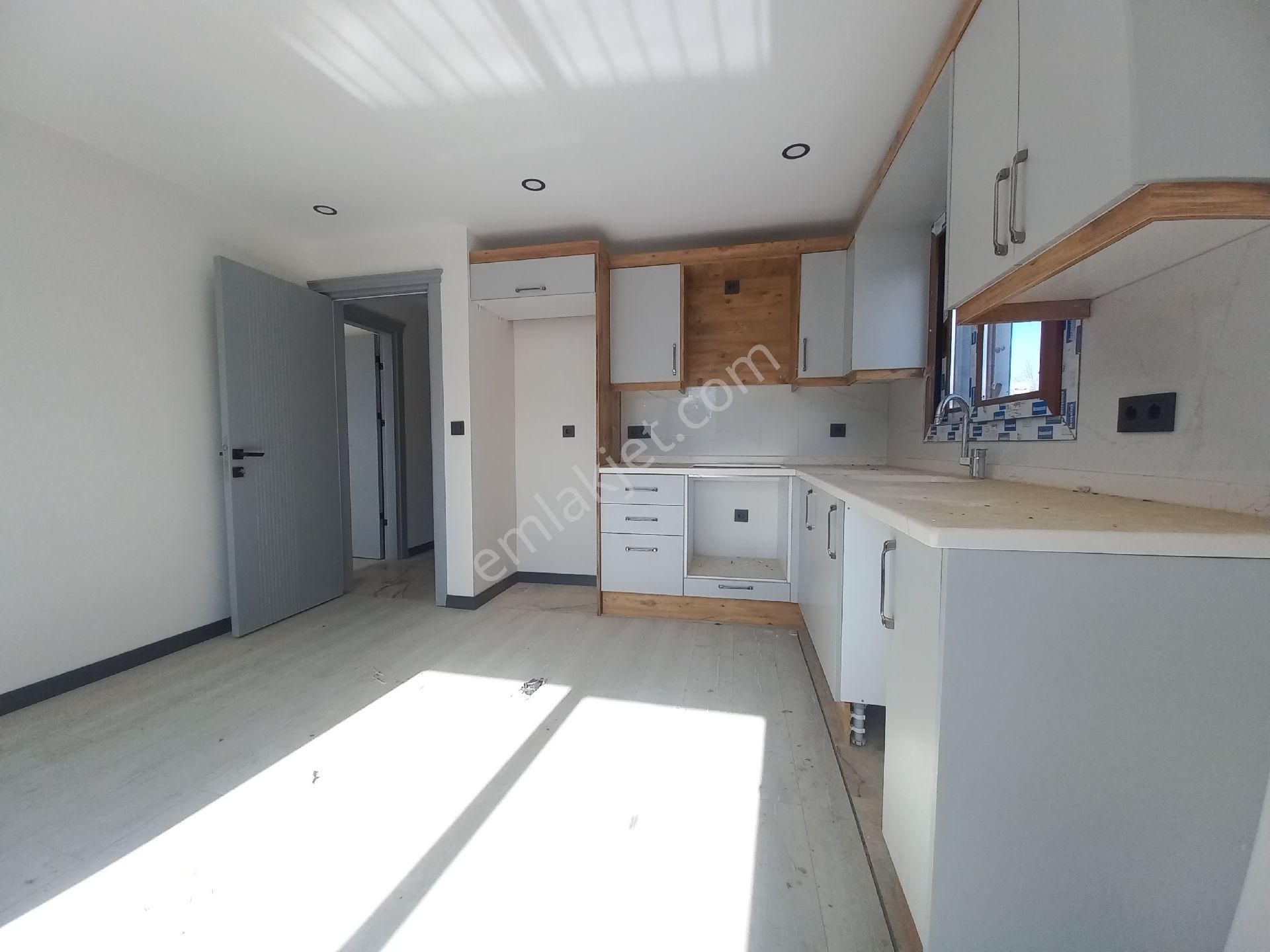 Didim Altınkum Plajına 900 M Mesafesinde Satılık 2+1 Daire Asanörlü