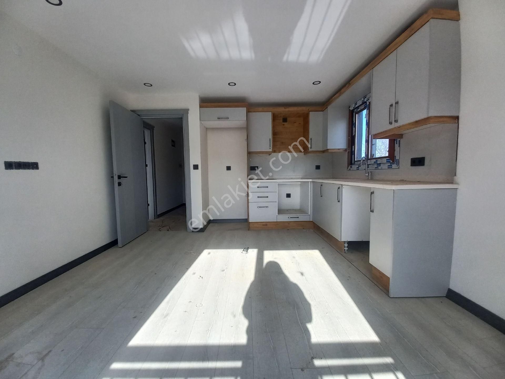 Didim Altınkum Plajına 900 M Mesafesinde Satılık 2+1 Daire Asanörlü - Görsel 2