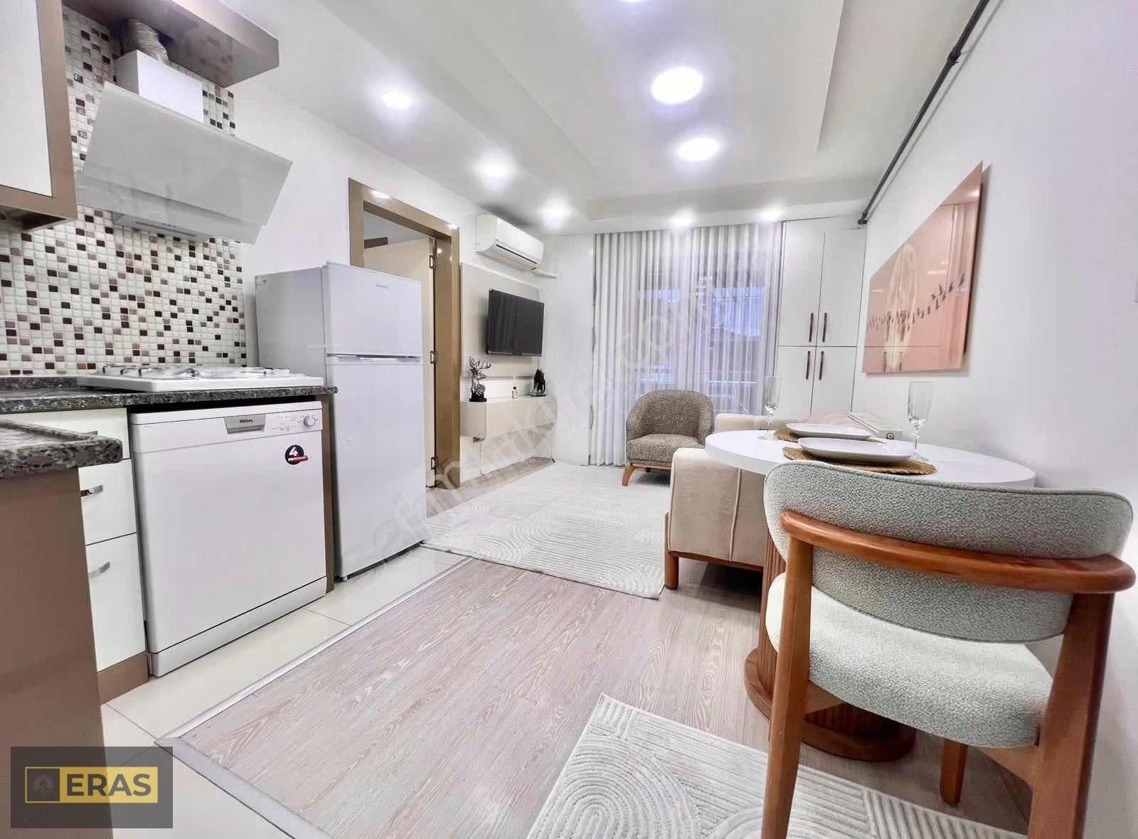 İstiklal Mahallesinde Satılık 1+1 Apart - Görsel 4