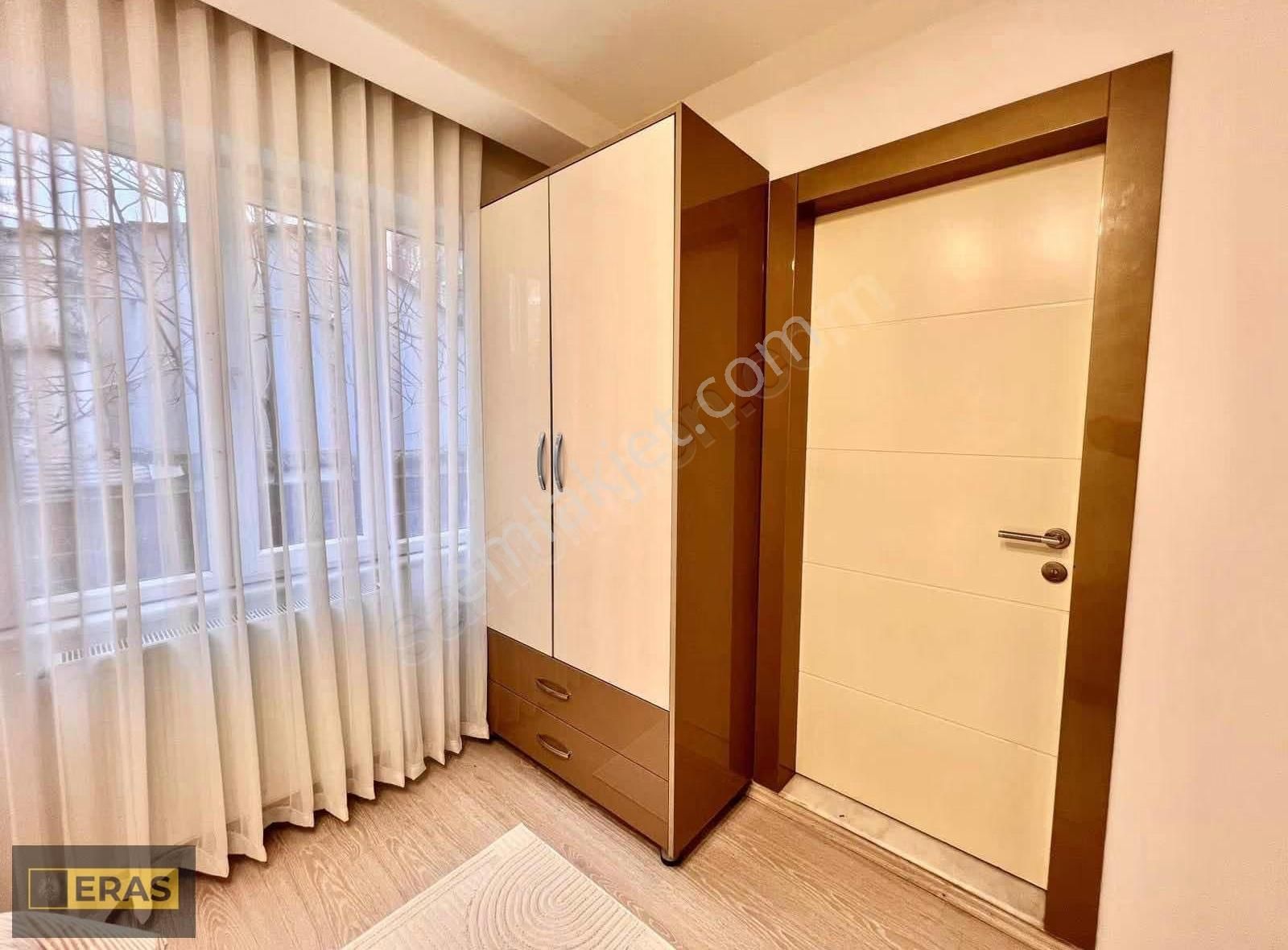 İstiklal Mahallesinde Satılık 1+1 Apart - Görsel 13