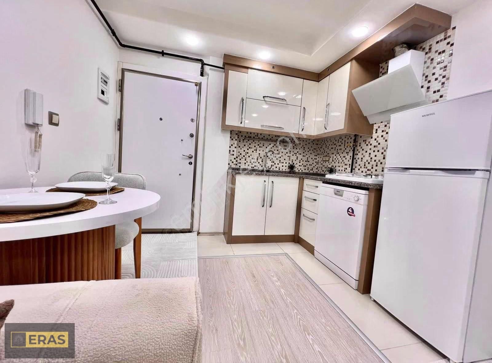 İstiklal Mahallesinde Satılık 1+1 Apart - Görsel 18