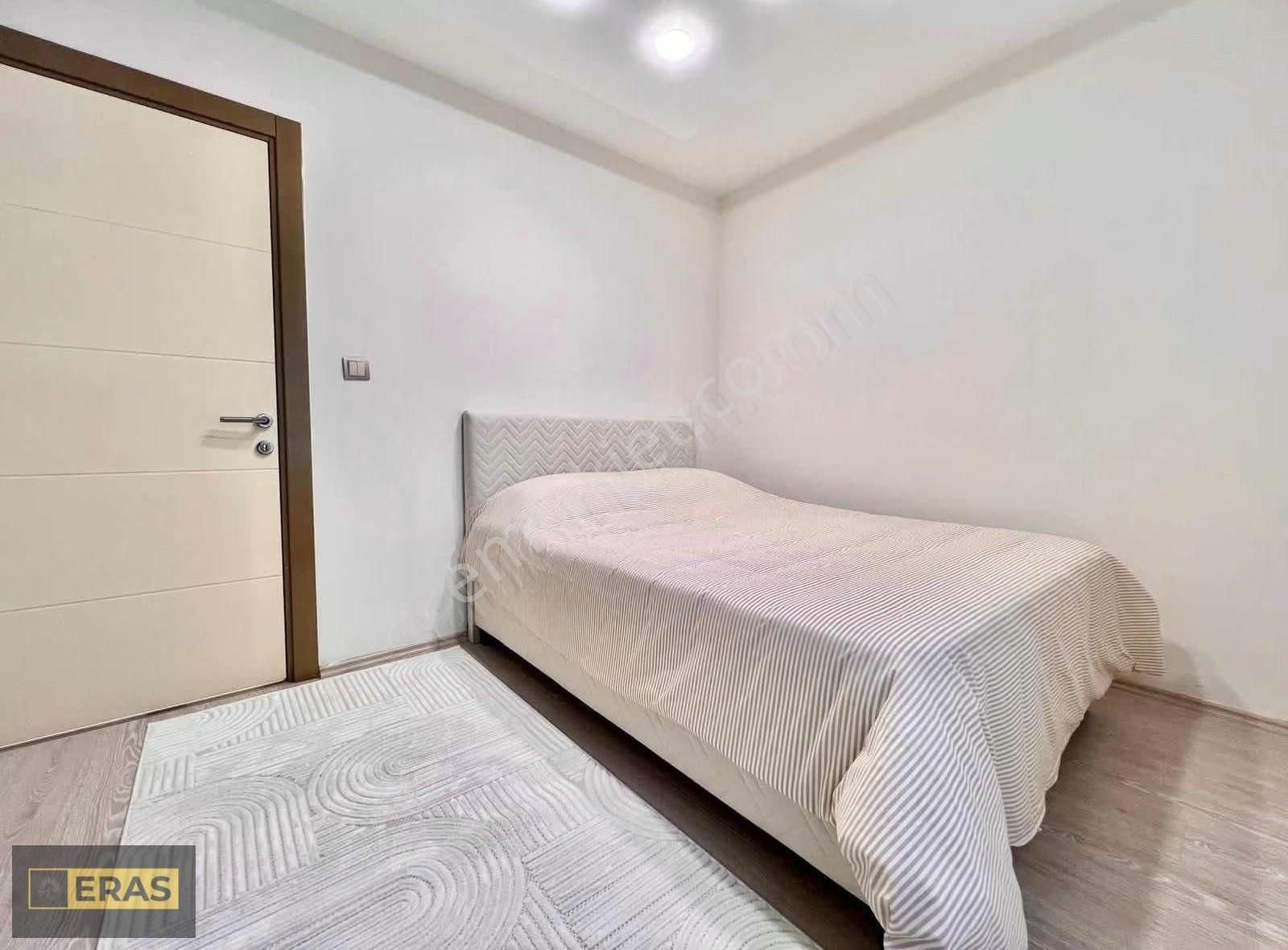 İstiklal Mahallesinde Satılık 1+1 Apart - Görsel 8