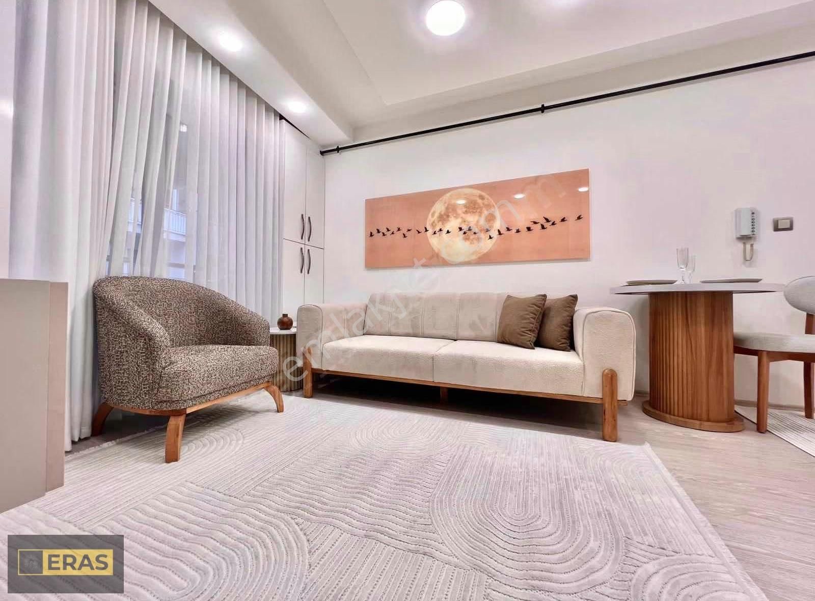 İstiklal Mahallesinde Satılık 1+1 Apart