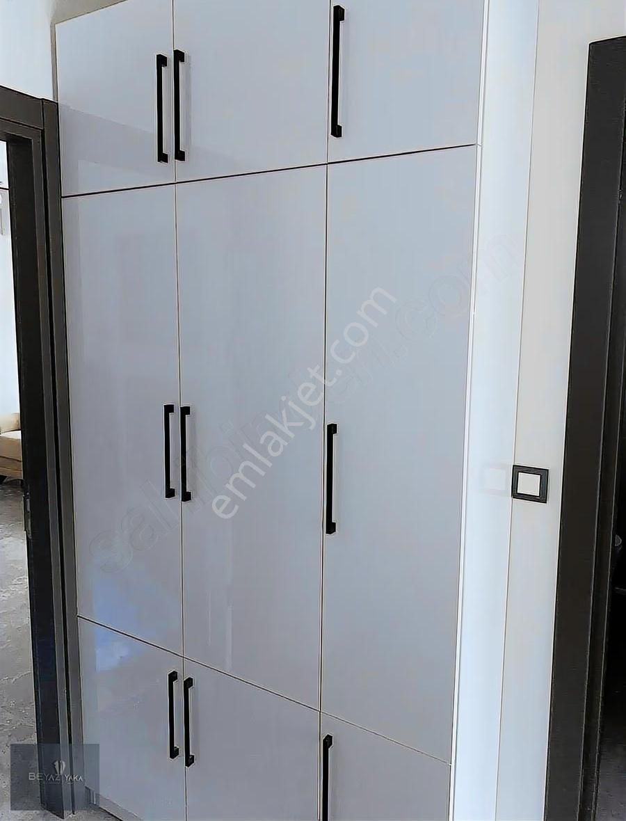 Beyaz Yaka'dan Bahçelievler Mahallesinde 1+1 Kiralık Daire