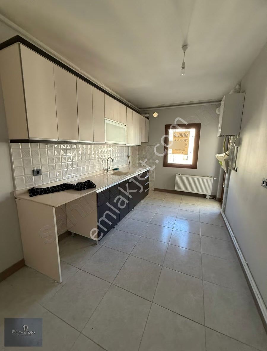 Beyaz Yaka'dan Bahçelievler Mahallesinde 3+1 Kiralık Daire - Görsel 17