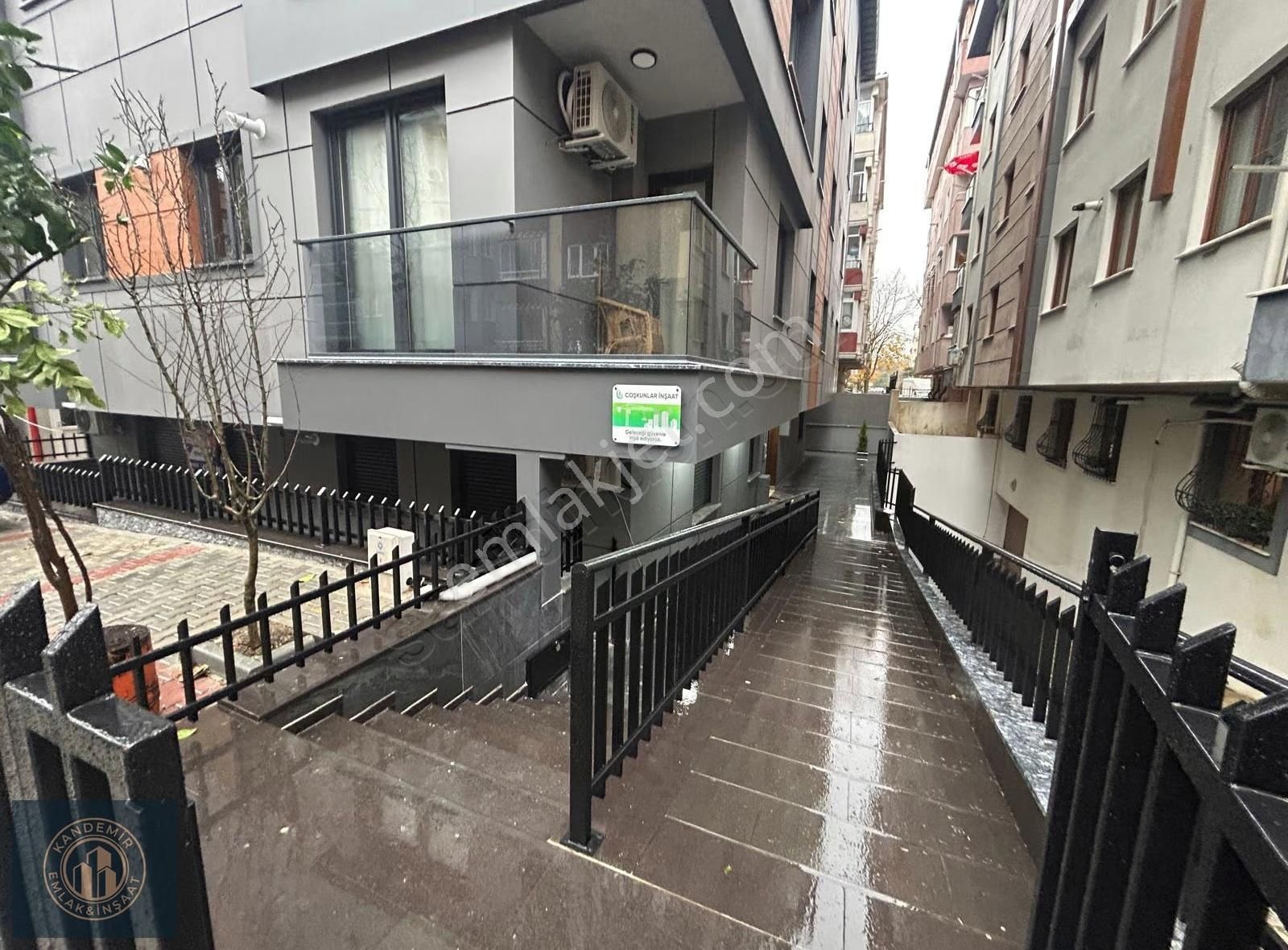 Namık Kemal'de 4+1 185 M2 Kaliteli İşçilik Satılık Daire - Görsel 14