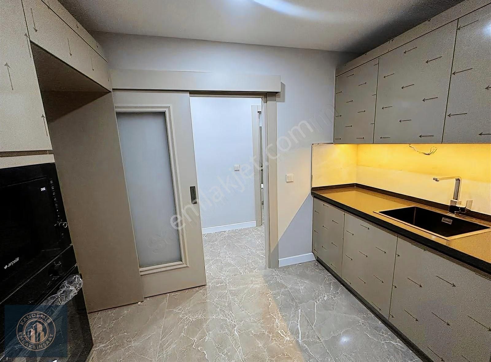 Namık Kemal'de 4+1 185 M2 Kaliteli İşçilik Satılık Daire - Görsel 29