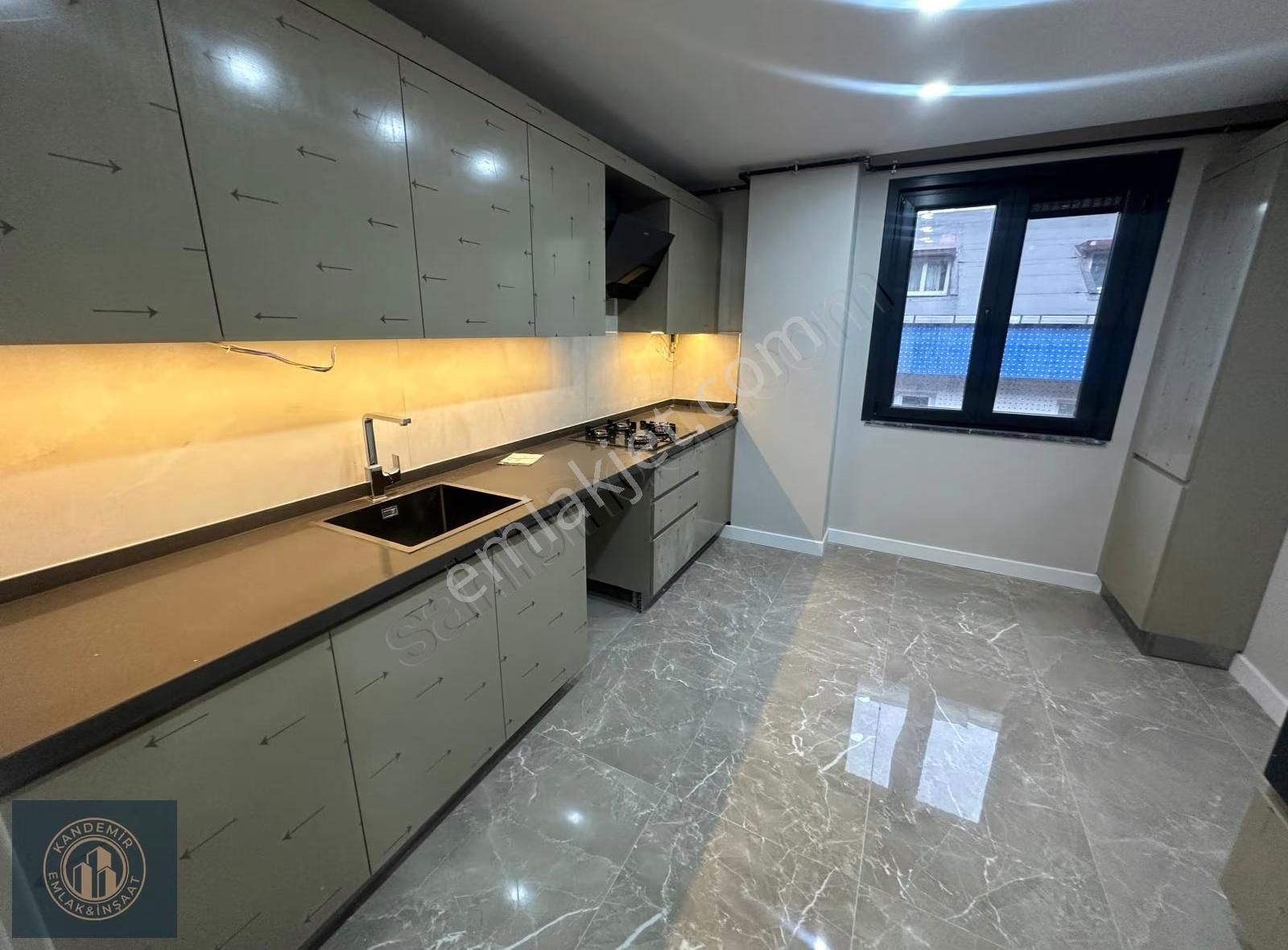 Namık Kemal'de 4+1 185 M2 Kaliteli İşçilik Satılık Daire - Görsel 18