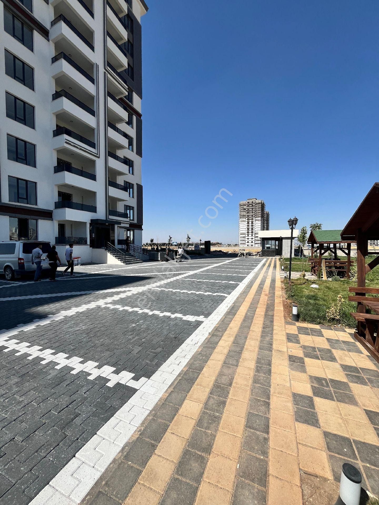 Elif Gayrimenkul Den Cezaevi Karşısı Livia Yapıda 2+1 Kiralık Daire - Görsel 2