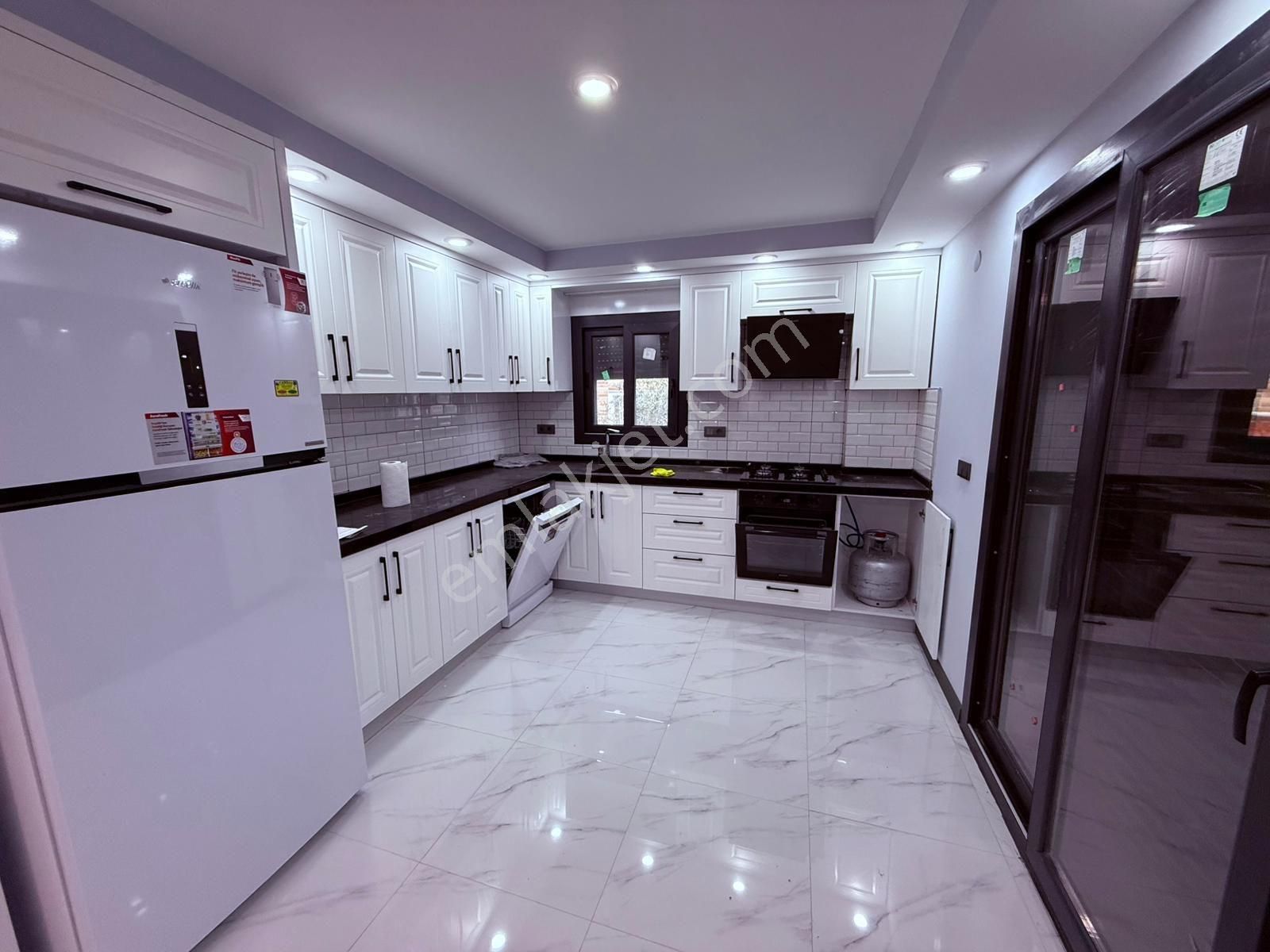 Hazar Gayrimenkulden Satilik Lüks Müstakil Villa‎12.490.000tl - Görsel 4