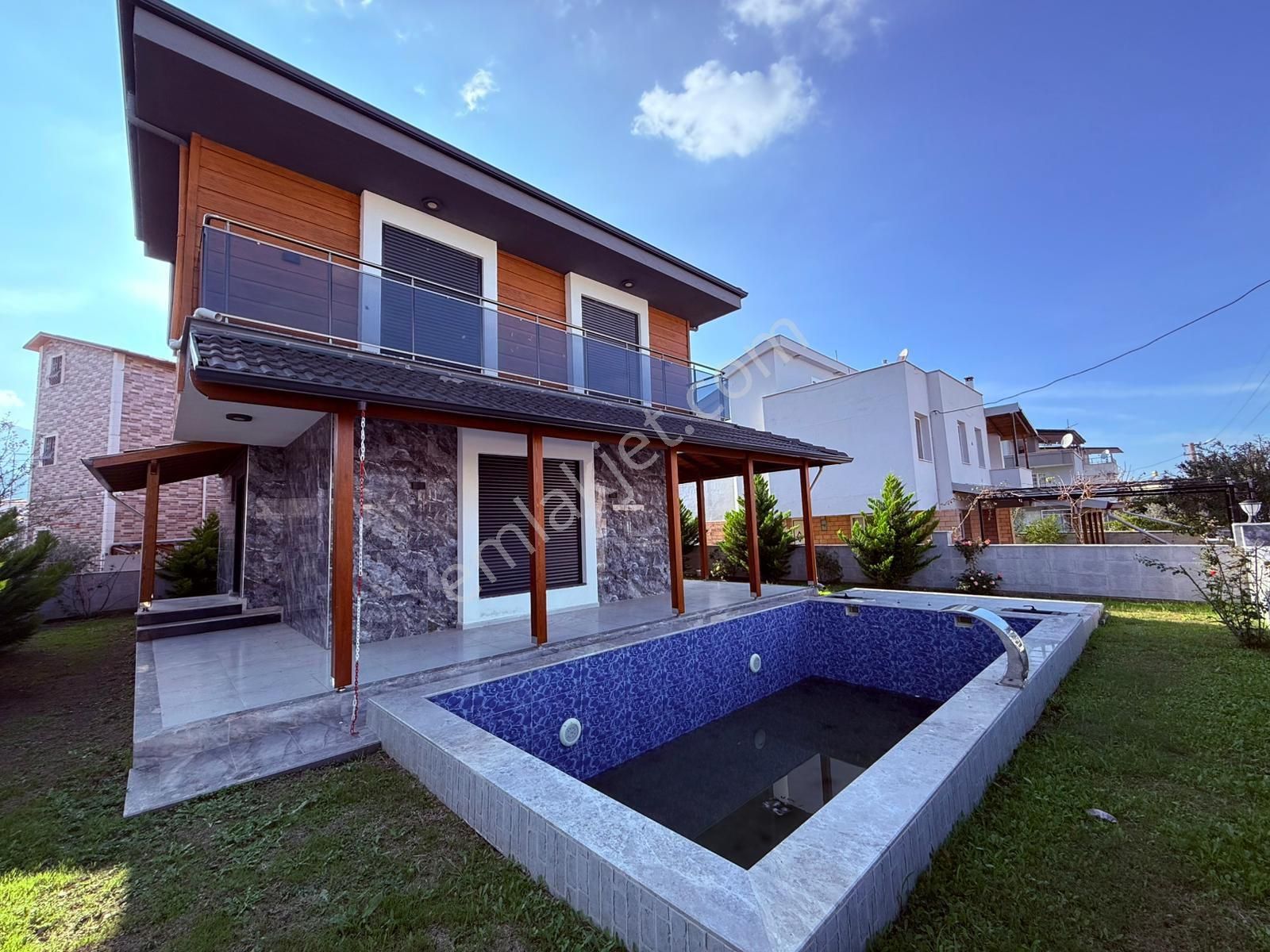 Hazar Gayrimenkulden Satilik Lüks Müstakil Villa‎12.490.000tl