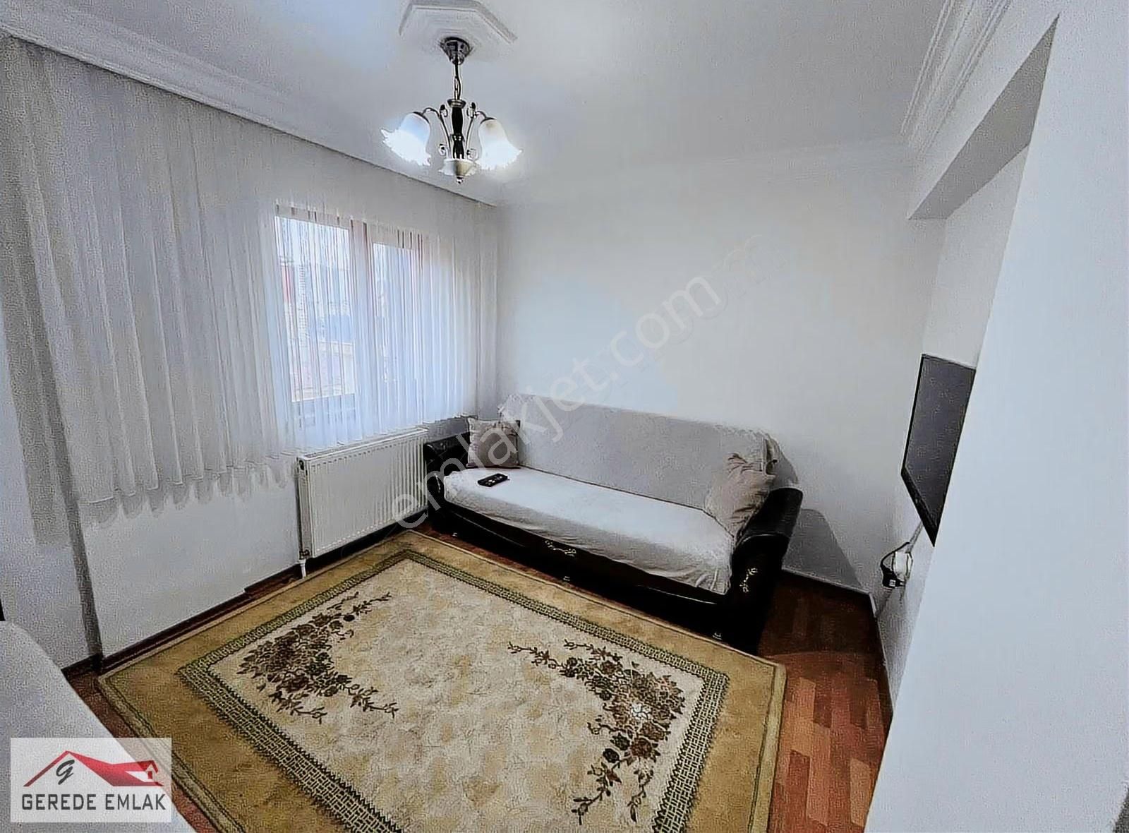 Ana Cadde Üzeri Katta Ful Yapılı Eşyalı Daire - Görsel 11