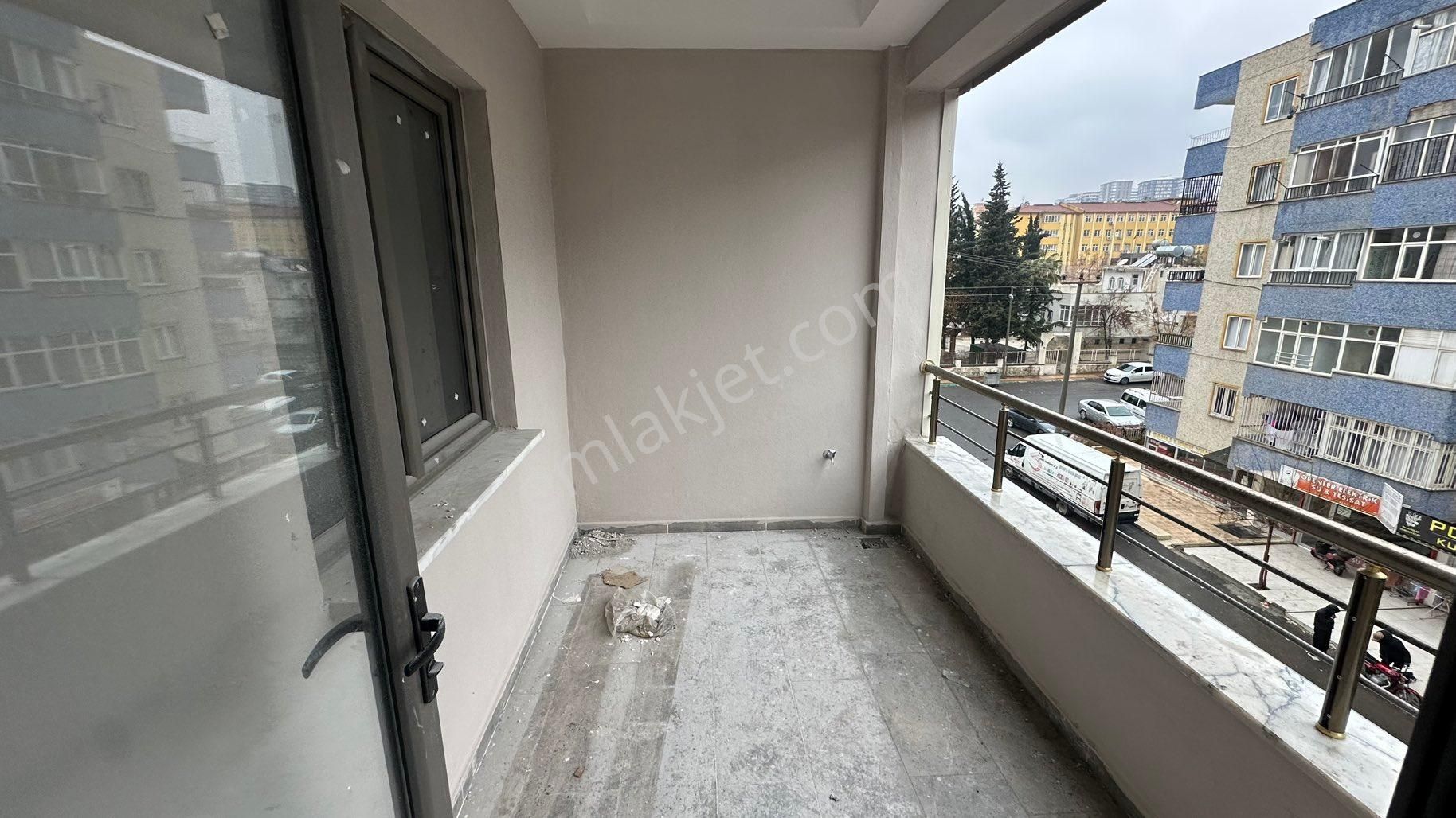 Deniz Gayrimenkul’den Ertuğrul Gazi’de Satılık Lüx + Sıfır Kat Seçenekli Daireler - Görsel 13