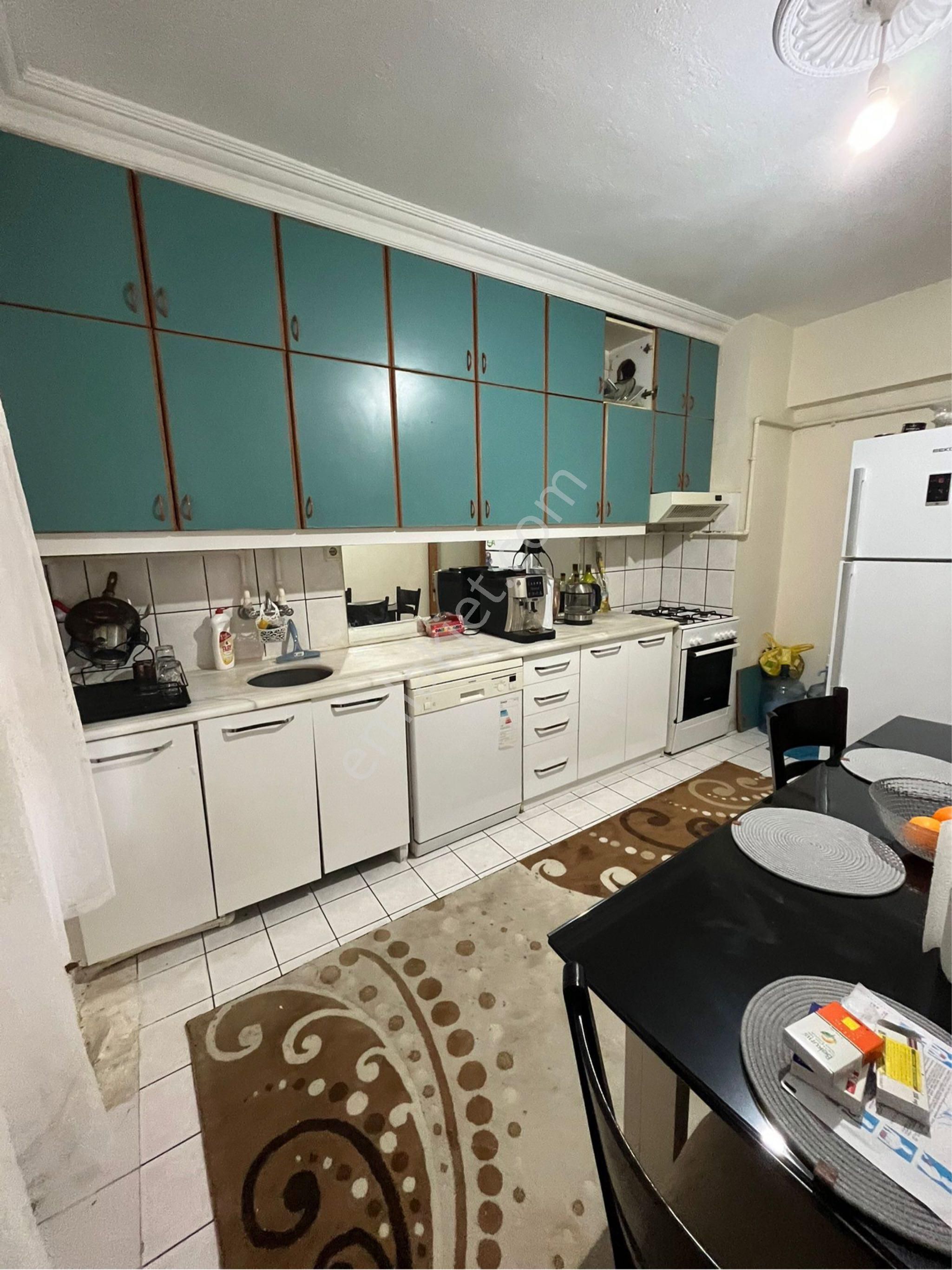 Çarşı Merkezde Site İçerisinde 3+1 Satılık Daire