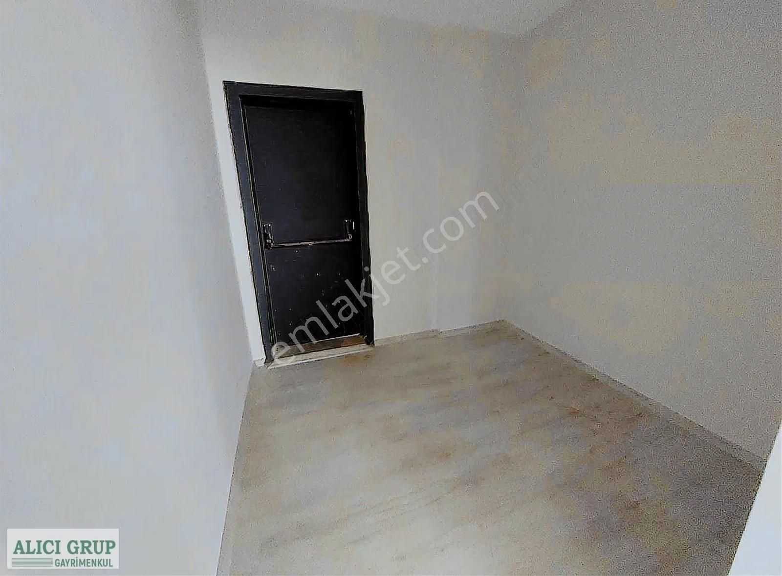 İlimyolu Blv Cam Balkonlu Kombili Satılık Hasarsız - Görsel 6