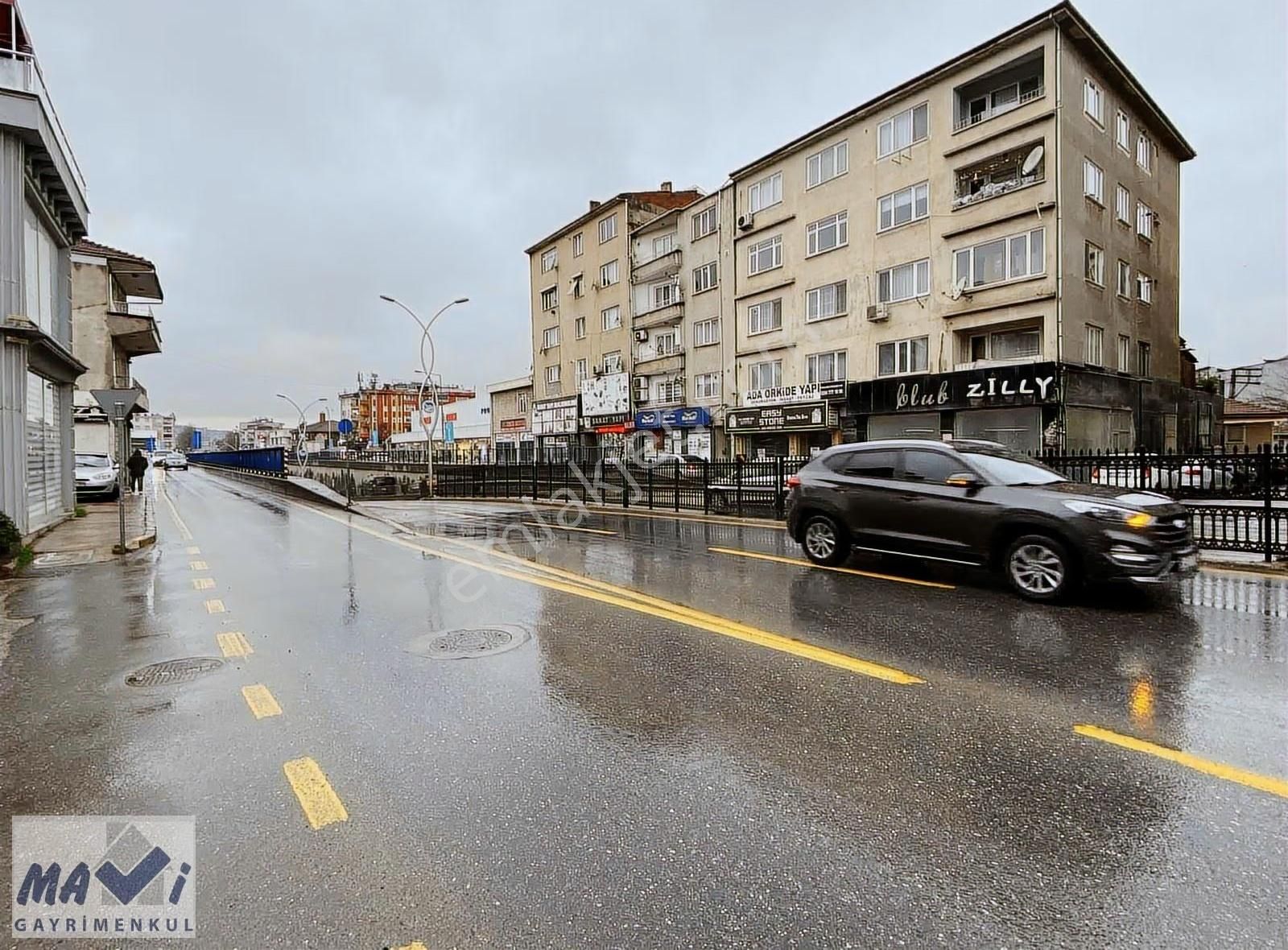 Mavi'den Adnan Menderes Cad. Arakat Satılık 2+1 Daire - Görsel 14