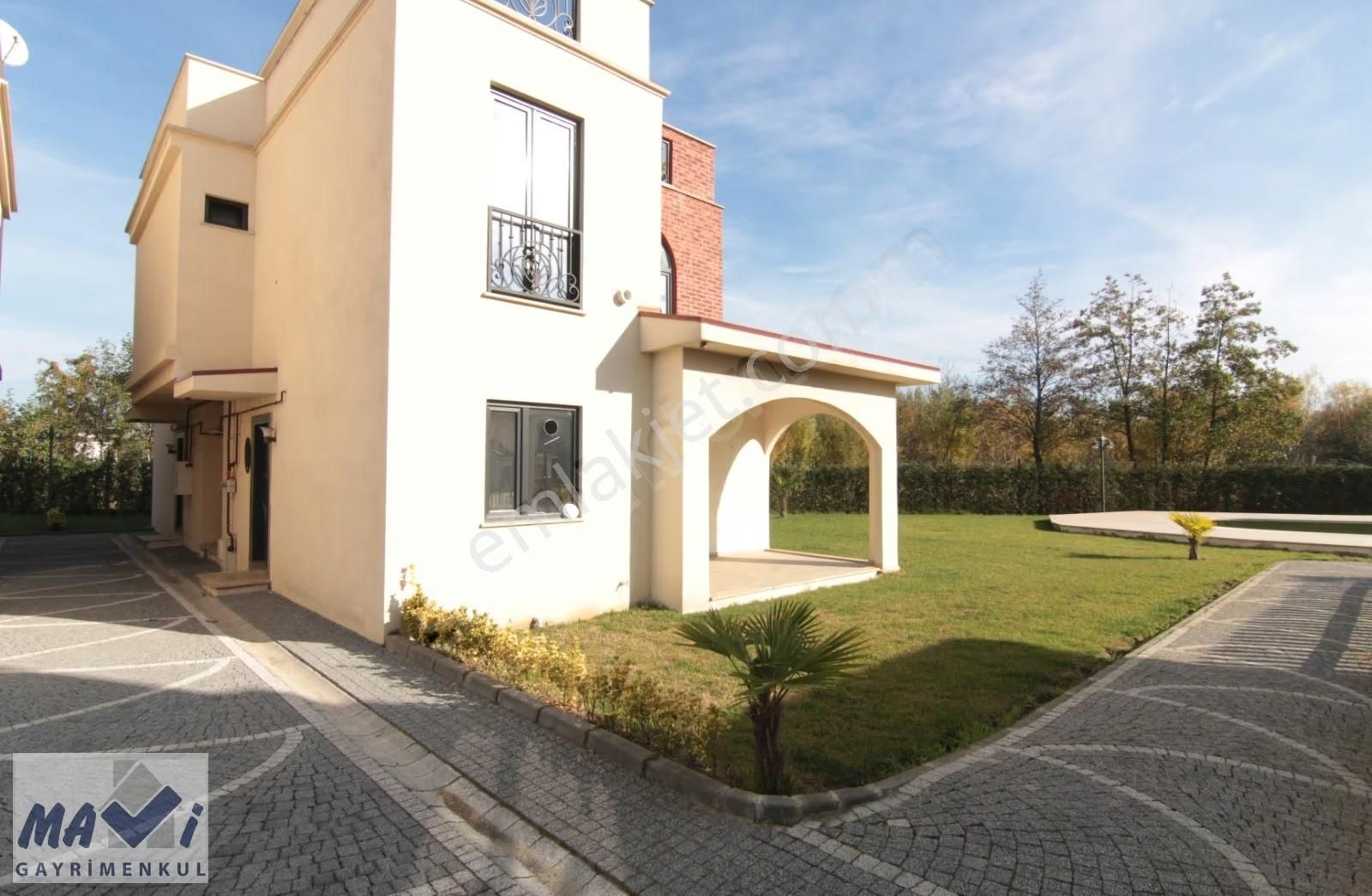 Mavi'den Kırkpınar'da Site İçi Bahçeli Havuzlu 3+1 Kiralık Villa - Görsel 9