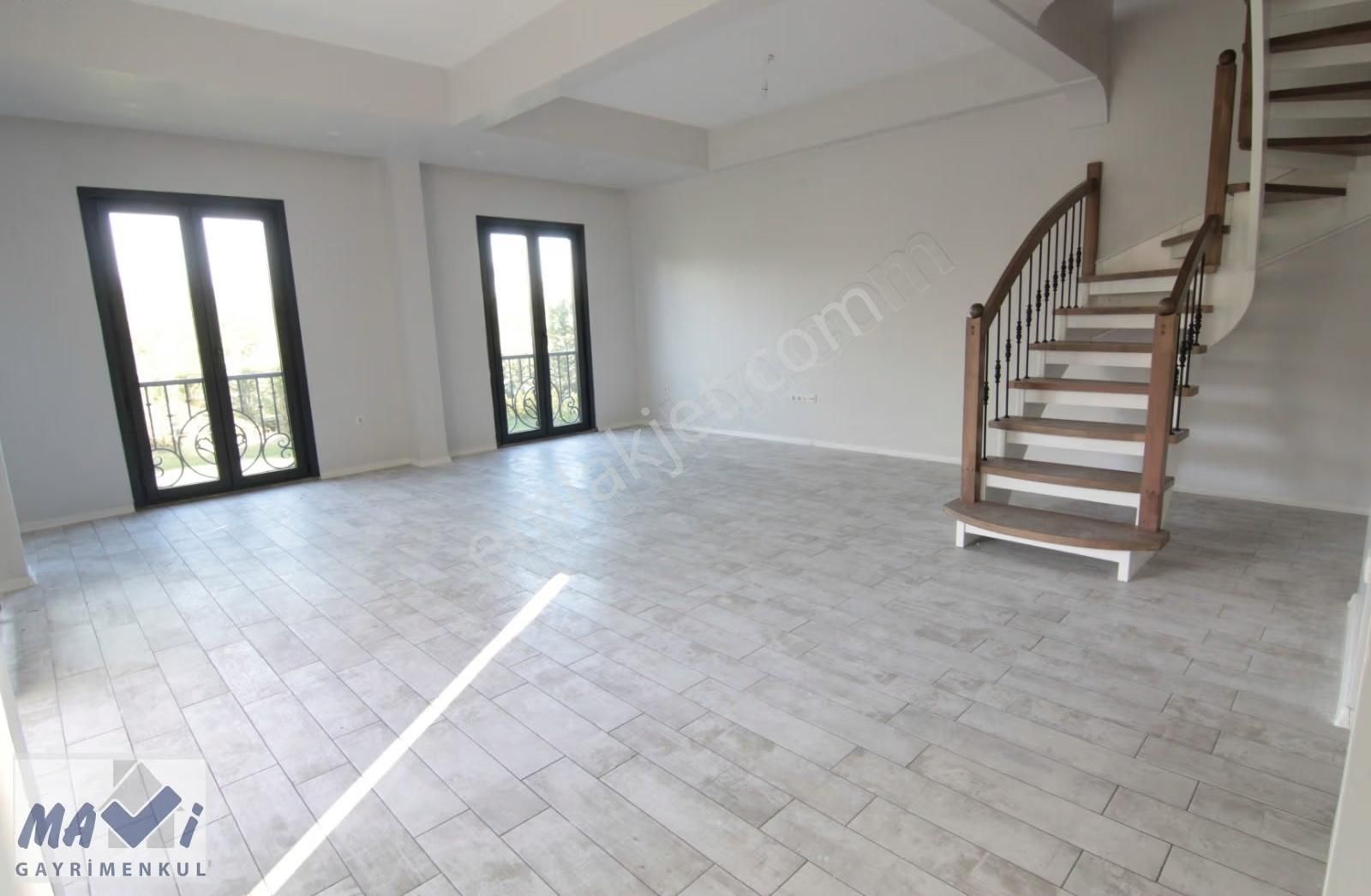 Mavi'den Kırkpınar'da Site İçi Bahçeli Havuzlu 3+1 Kiralık Villa - Görsel 18