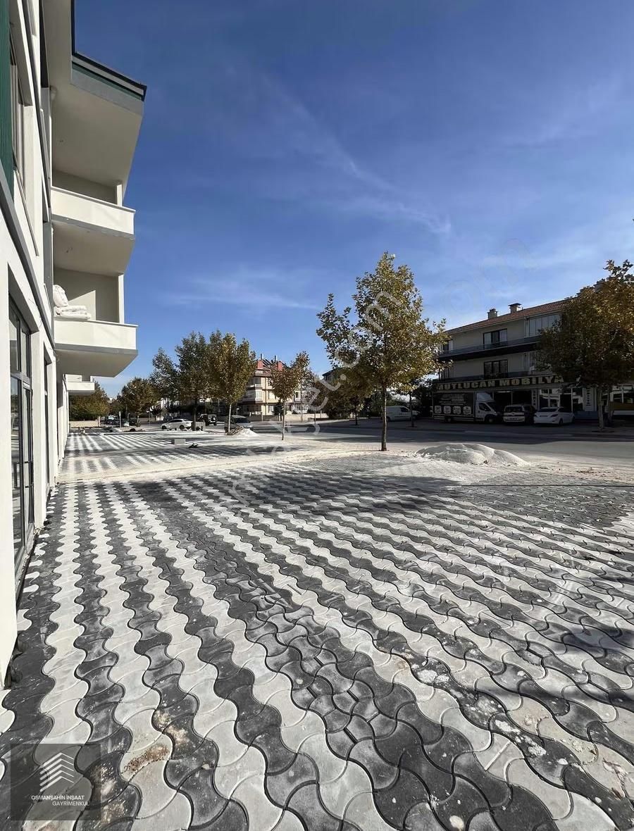 Buhara Mah Caddeye Cephe Dükkanlar - Görsel 2