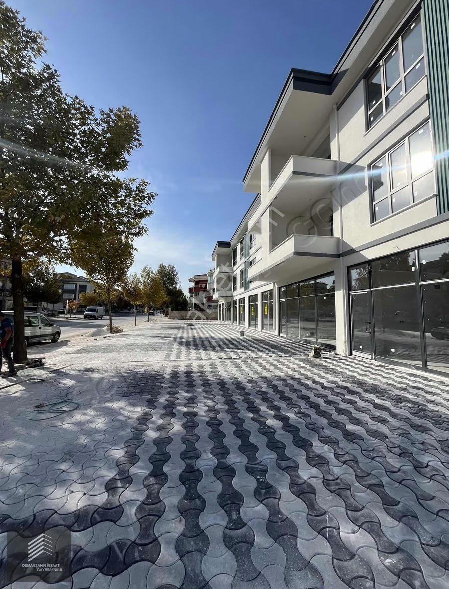 Buhara Mah Caddeye Cephe Dükkanlar - Görsel 4