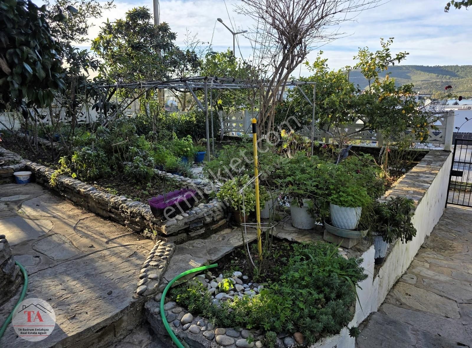 Bodrum Güvercinlikte Eşyalı 2+1 Bahçe Katı Kiralık Daire - Görsel 9