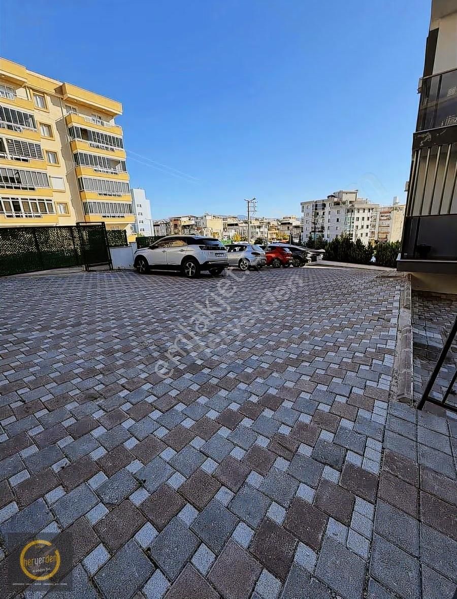 Karabağ'larda Harika Teras Manzaralı 4+1 Satılık Daire - Görsel 14
