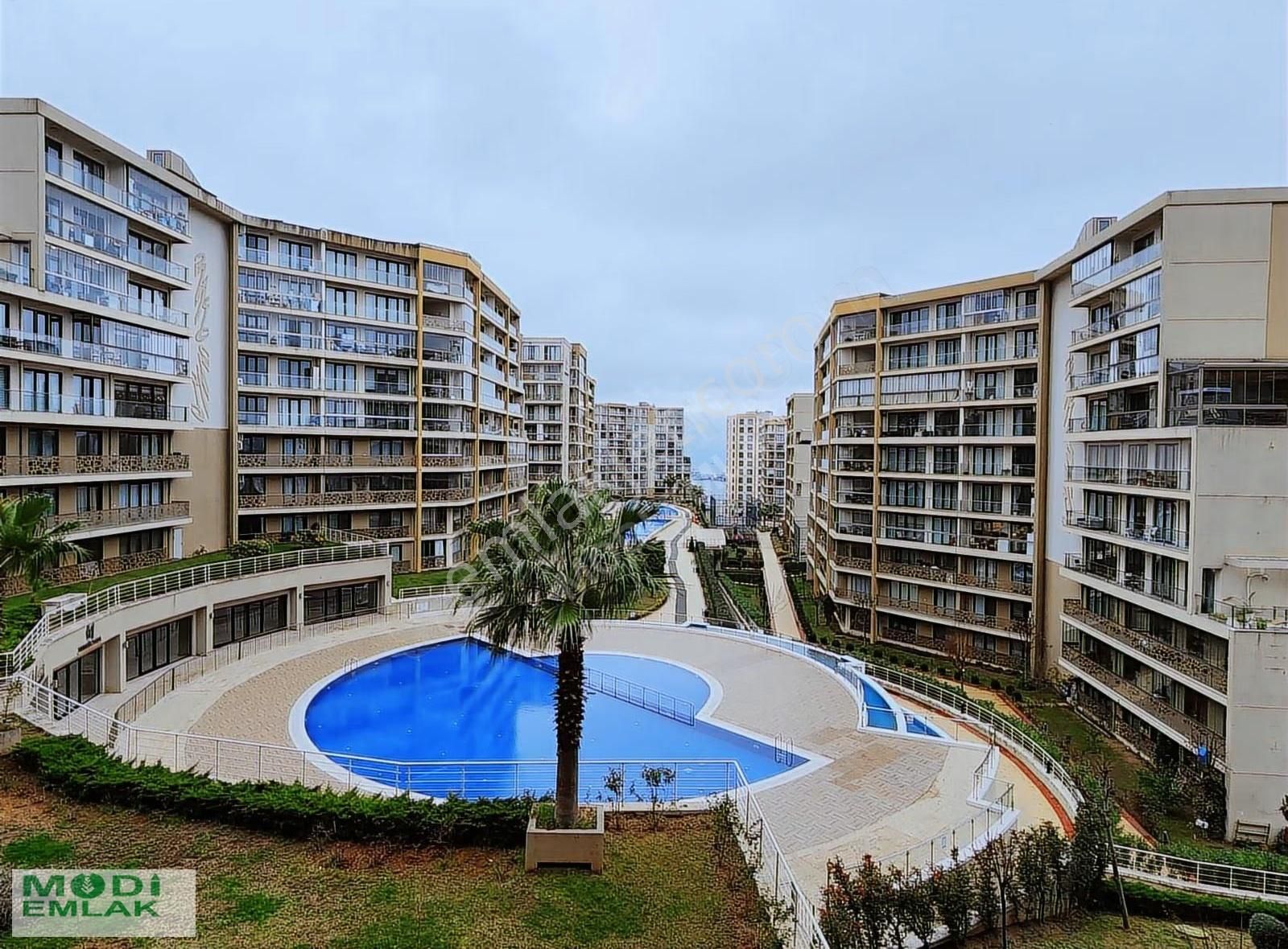 Evora B Parsel De Peyzaj Manzaralı Eşyalı Büyük Tip Kiralık 1+1