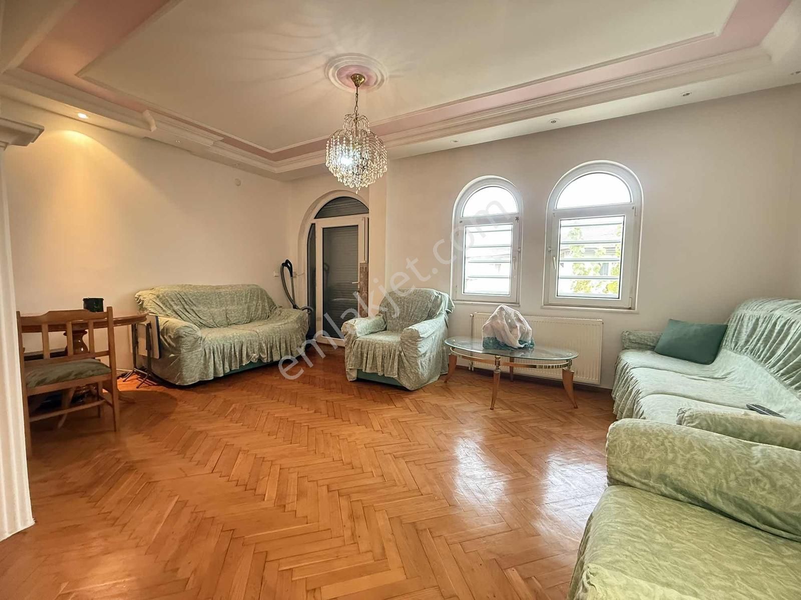 Emsalsiz Bir Yaşam: Denize Sıfır 7+1 Müstakil Villa - Görsel 32