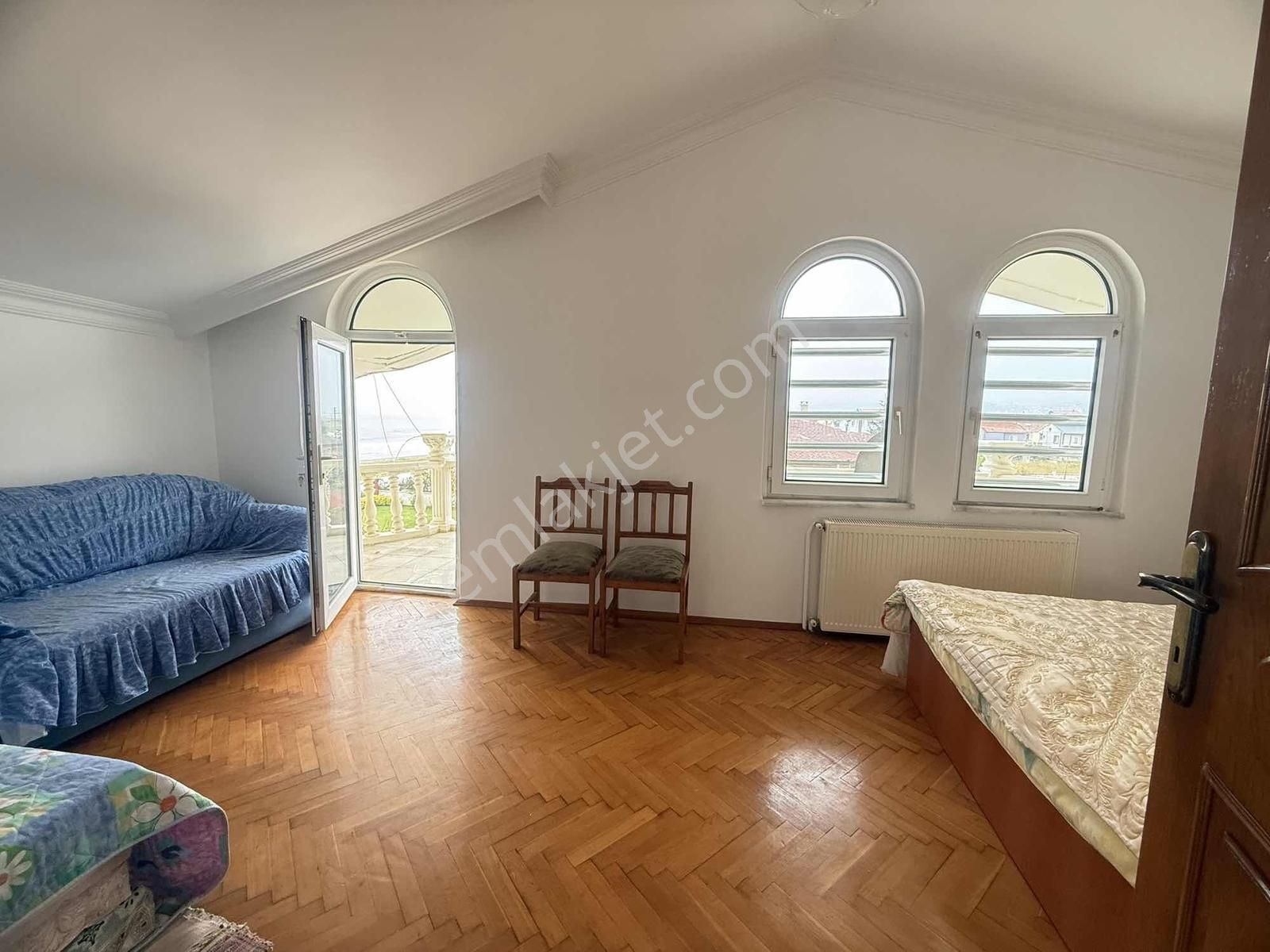 Emsalsiz Bir Yaşam: Denize Sıfır 7+1 Müstakil Villa - Görsel 30