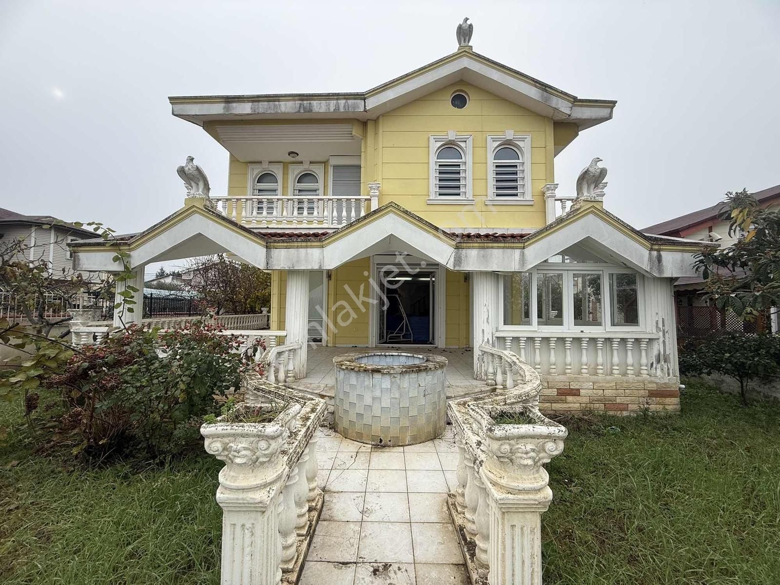 Emsalsiz Bir Yaşam: Denize Sıfır 7+1 Müstakil Villa - Görsel 7