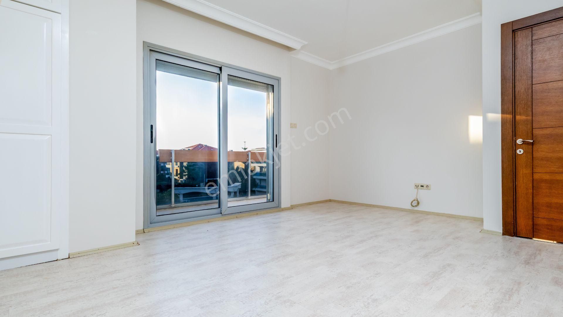 Güzelbahçe Oasis Evleri Satılık 4+1 Teraslı Dubleks Daire Boş - Görsel 19
