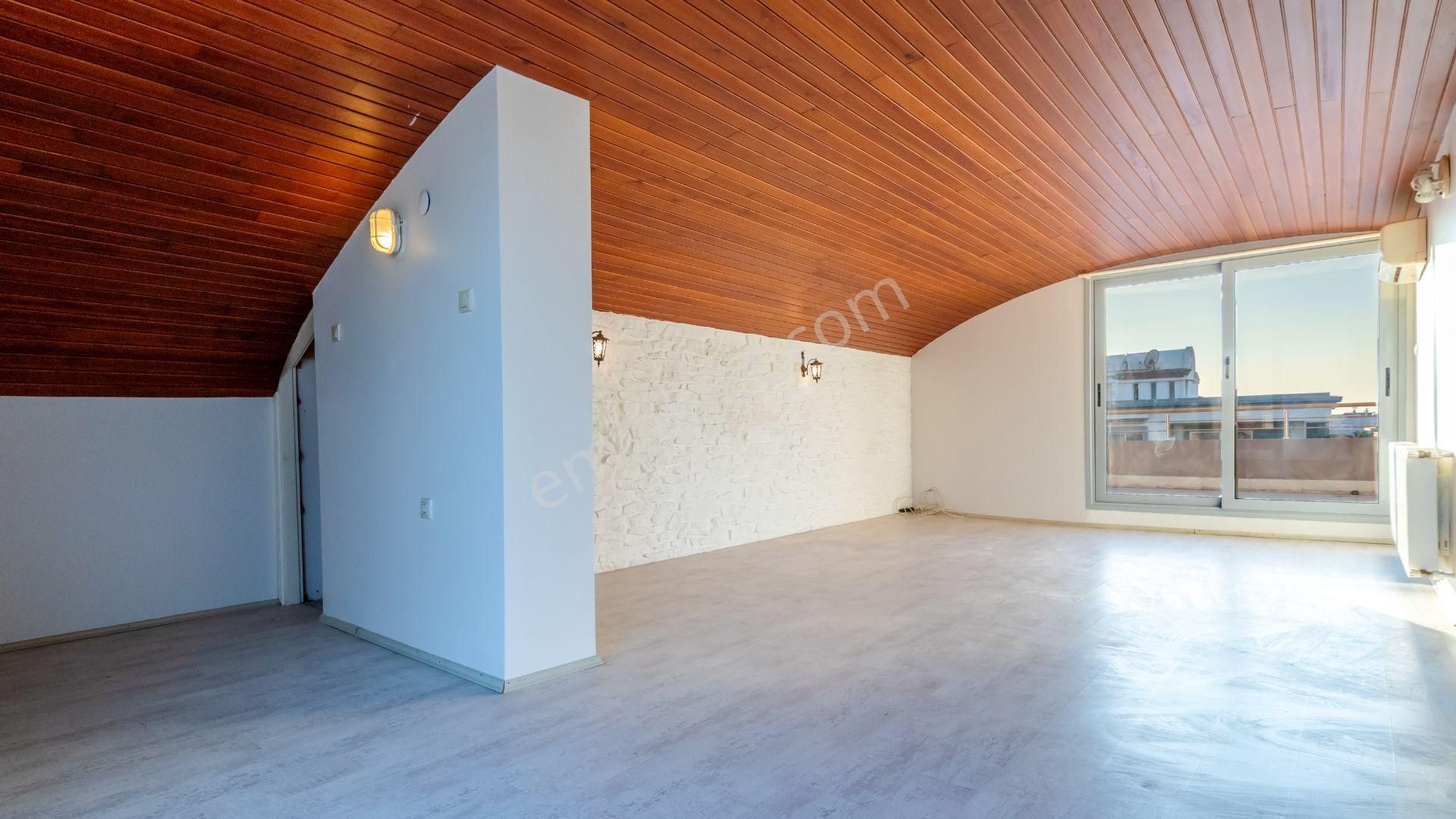 Güzelbahçe Oasis Evleri Satılık 4+1 Teraslı Dubleks Daire Boş - Görsel 27