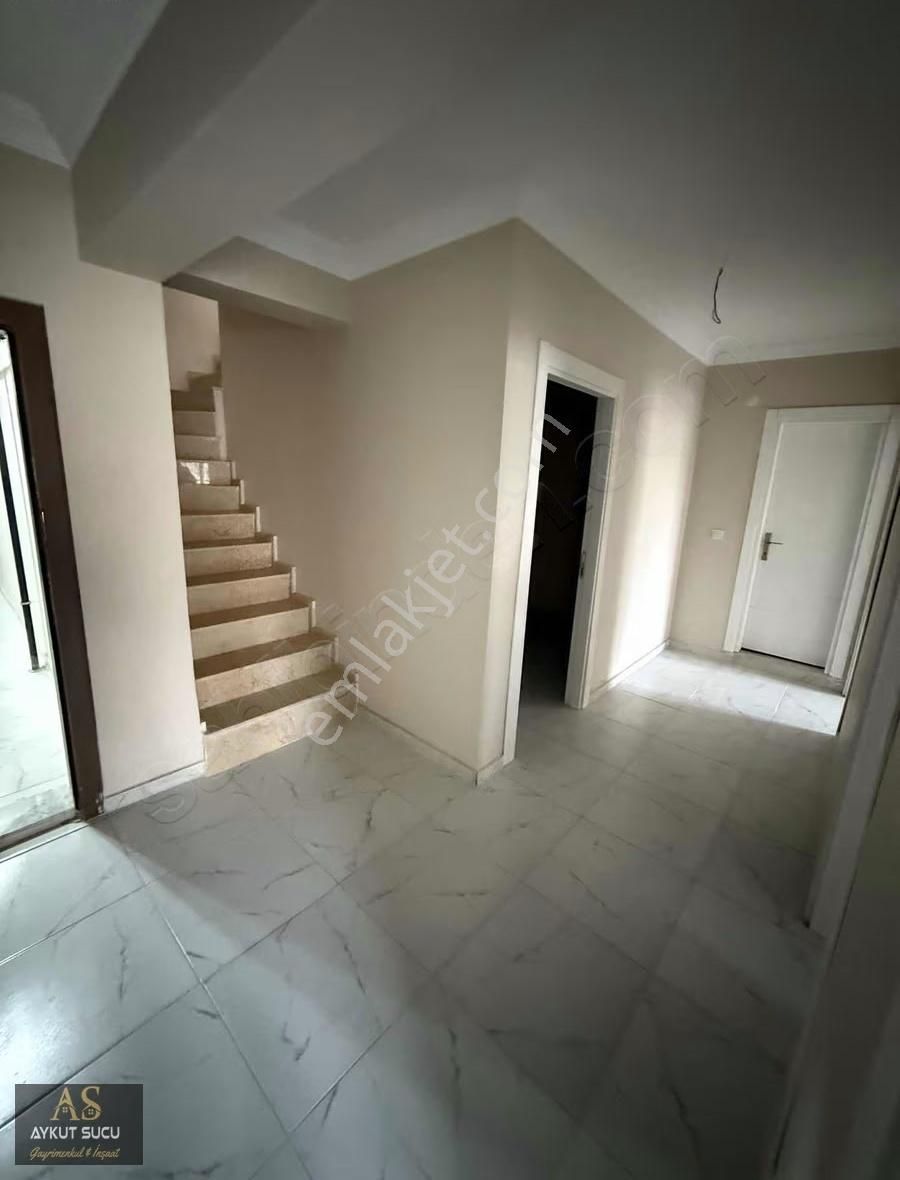 Kemalapaşa Ulucakta 4+1 Satılık Dubleks 0 Daire