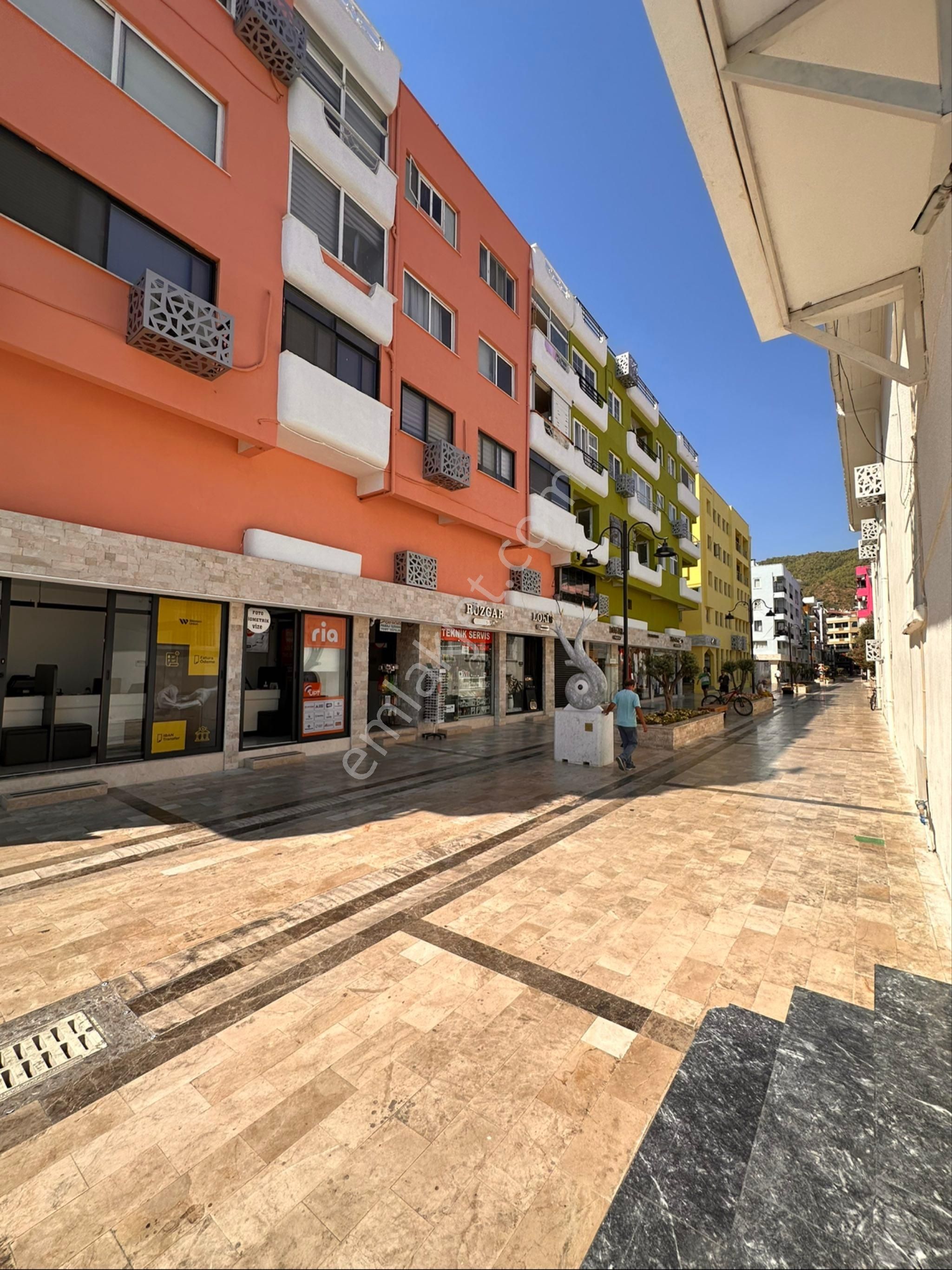 Marmaris Merkez’de Satılık Emsalsiz Deniz’e 50m Dükkan - Görsel 18