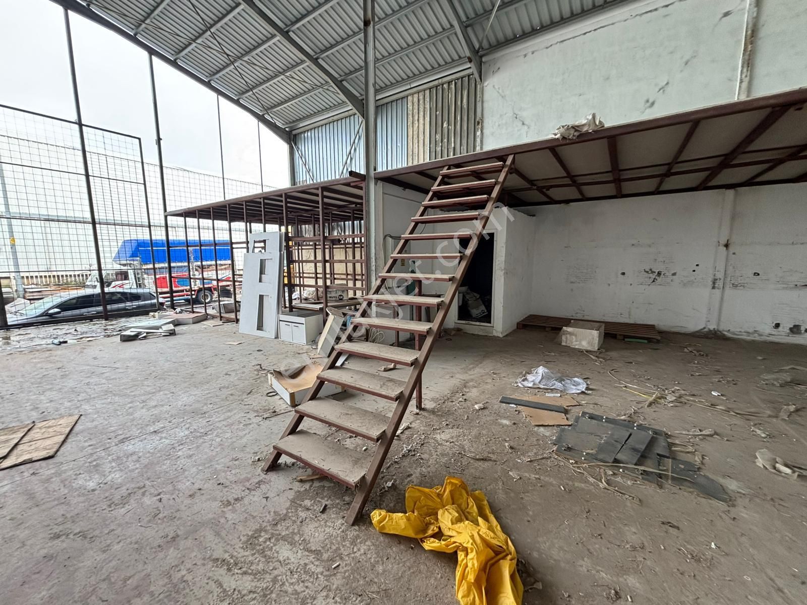 Usta Gayrimenkul'den Kiralık Sanayide 250 M2 Dükkan-depo - Görsel 4