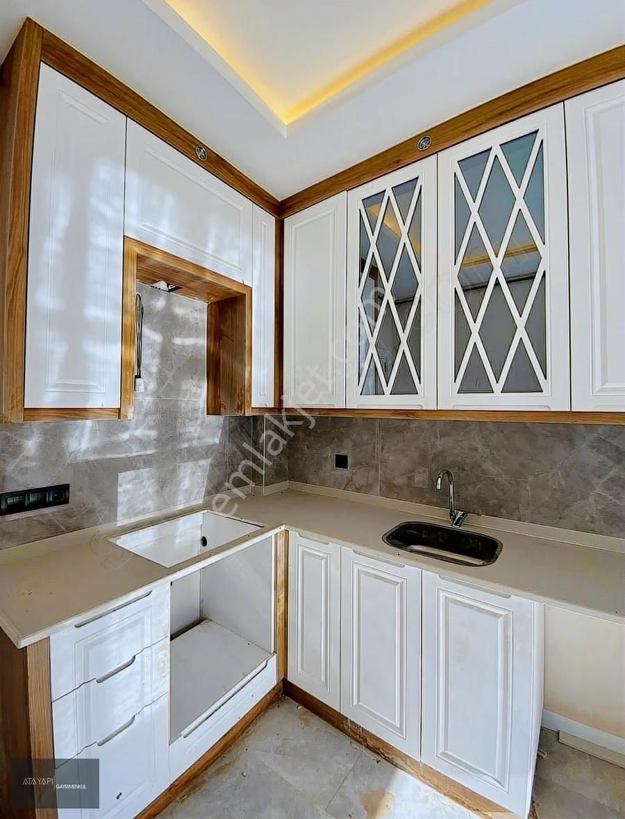 Şemikler'de Tüm Odaları Kullanışlı Ön Cephe Daire - Görsel 32