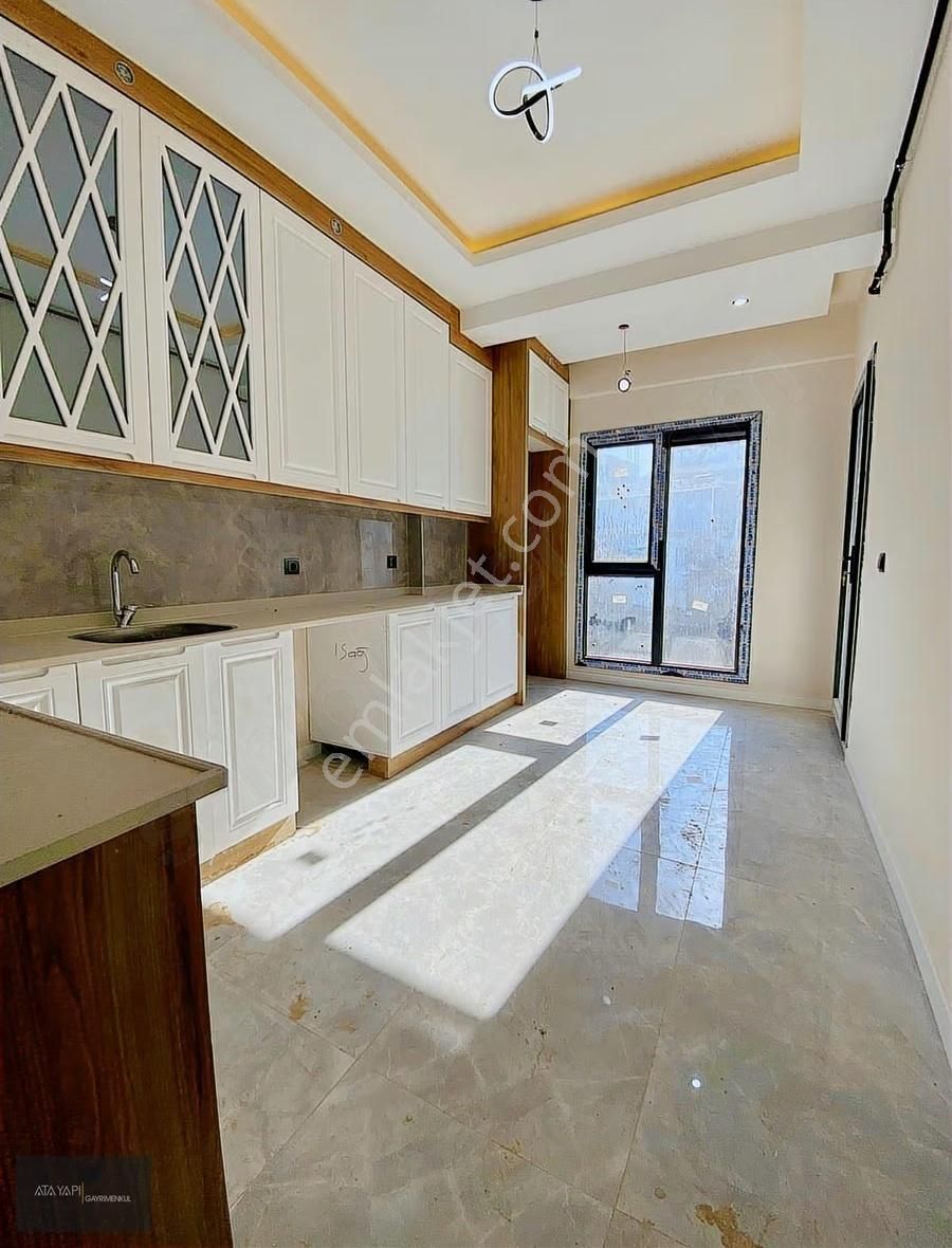 Şemikler'de Tüm Odaları Kullanışlı Ön Cephe Daire - Görsel 16