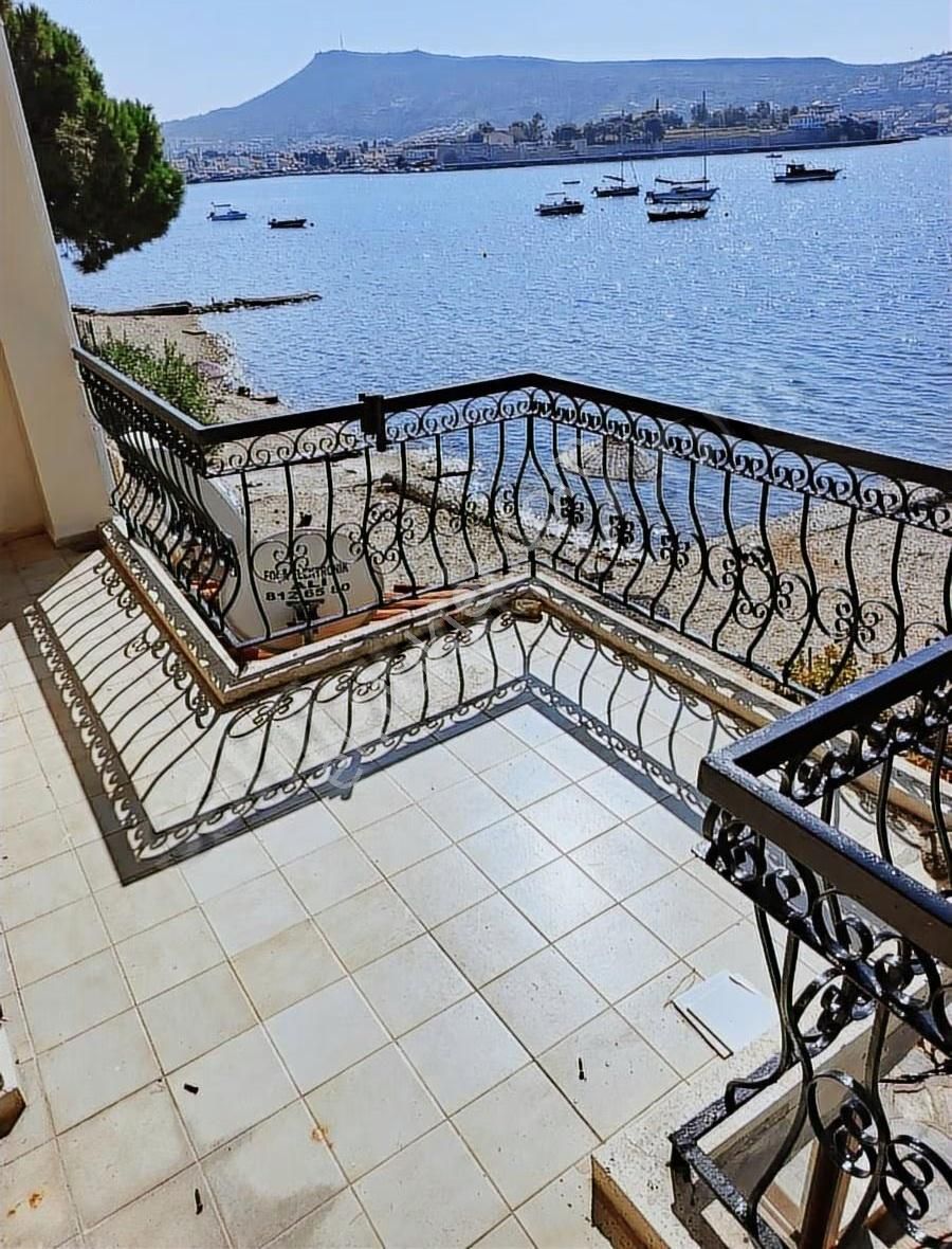 Foça İsmetpaşa'da Denize Sıfır 2+1 Daire - Görsel 18