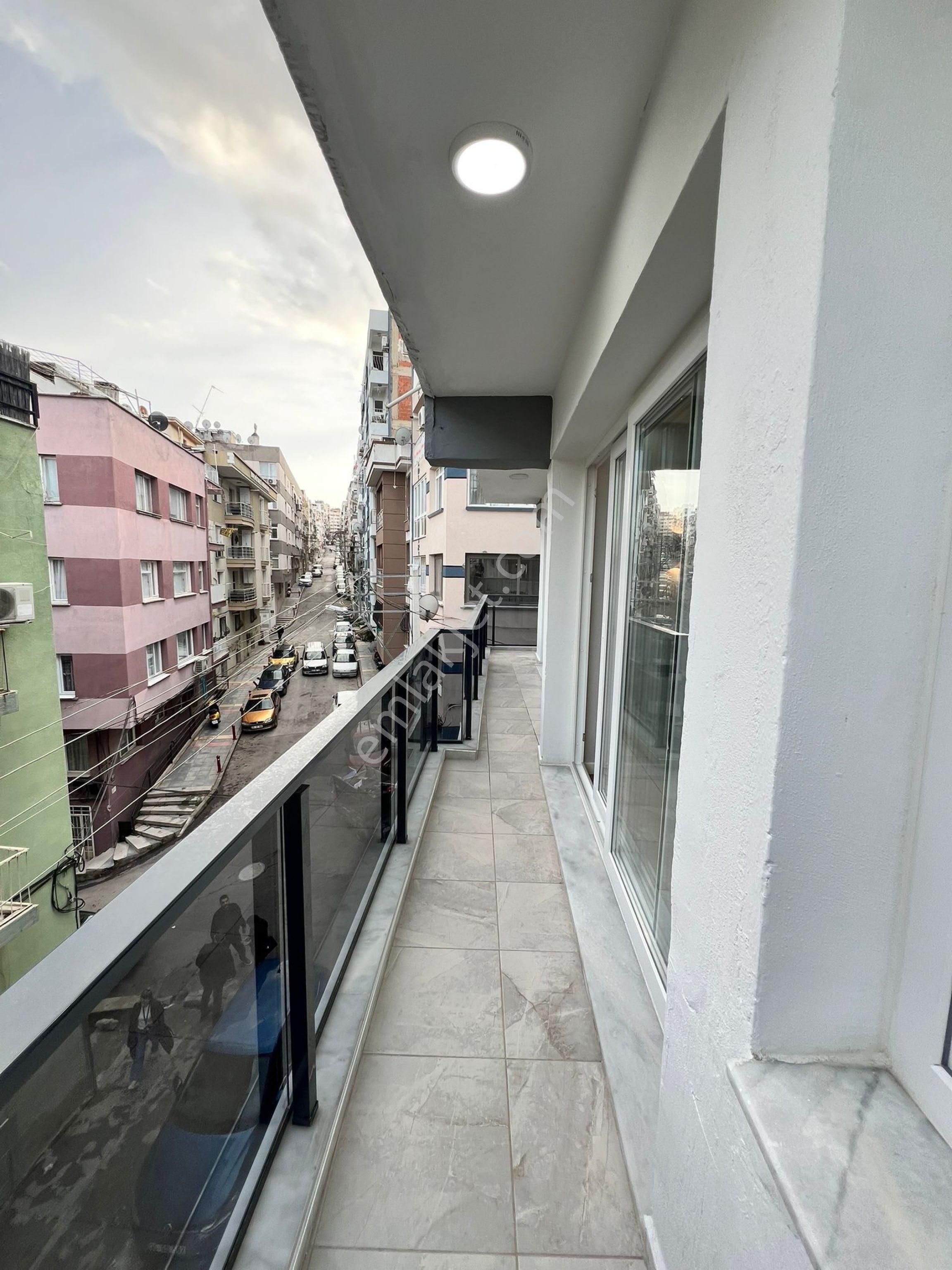 İzmirspor Metrosuna Yakın Ultra Lüks Satılık 3 + 1 Daire - Görsel 10