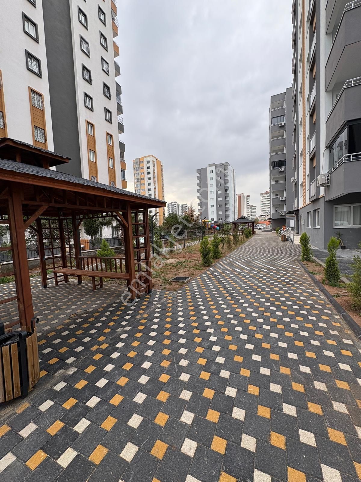 Aydınlar Da Site İçerisin De Havuzlu Güvenlikli 2+1 Kiralık Daire - Görsel 14