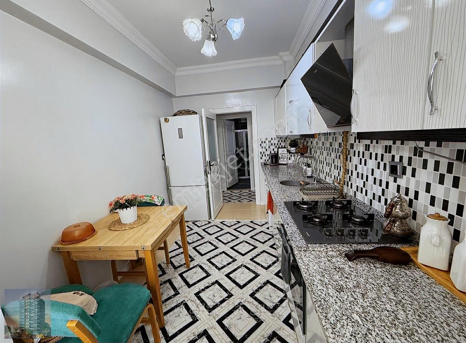 Tuğcan'dan Seyrantepe'de Bakımlı Satılık 2+1 Yüksek Giriş Daire - Görsel 25