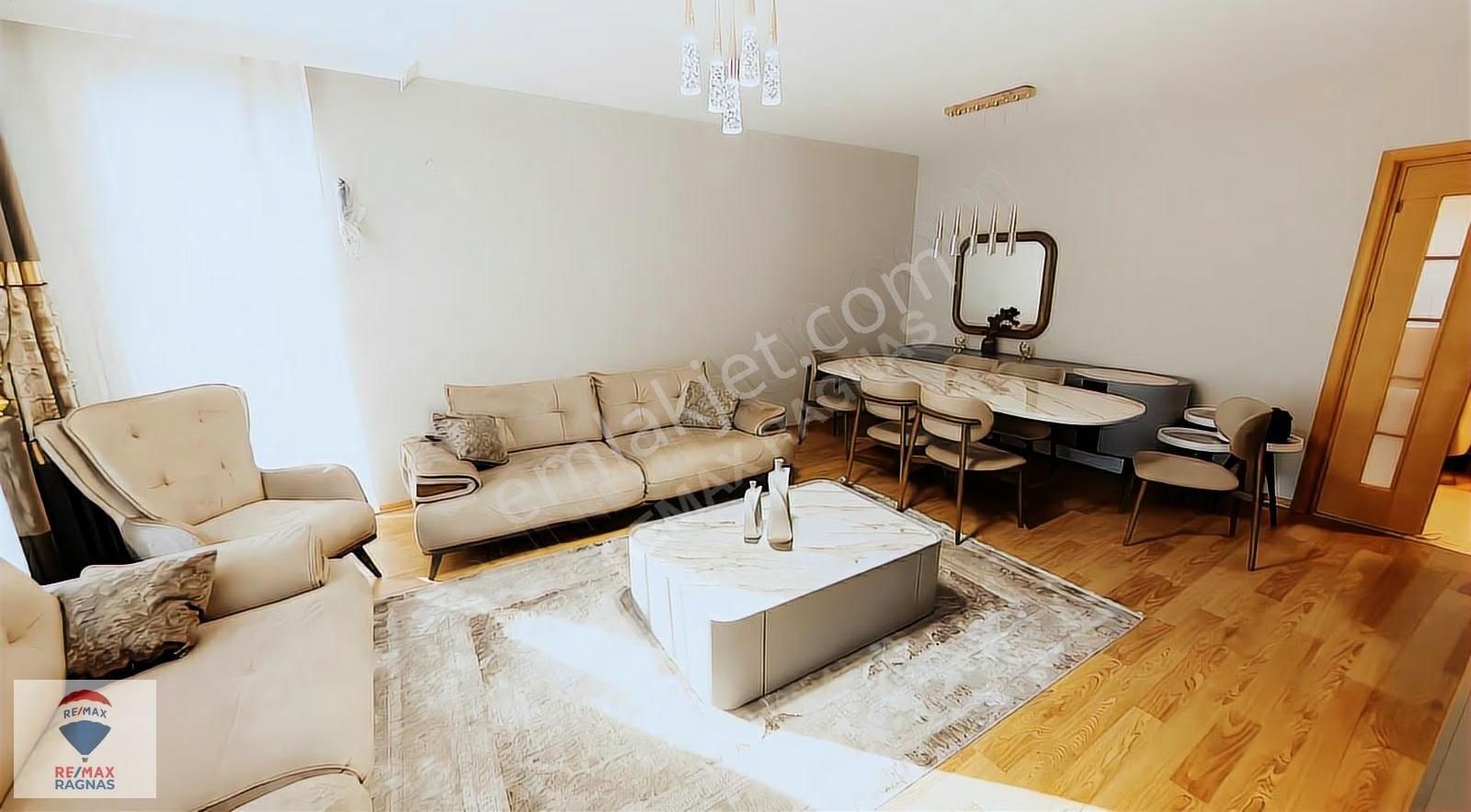 Taşdelen Corner Town Sitesinde Teraslı 2+1 Satılık Daire - Görsel 12