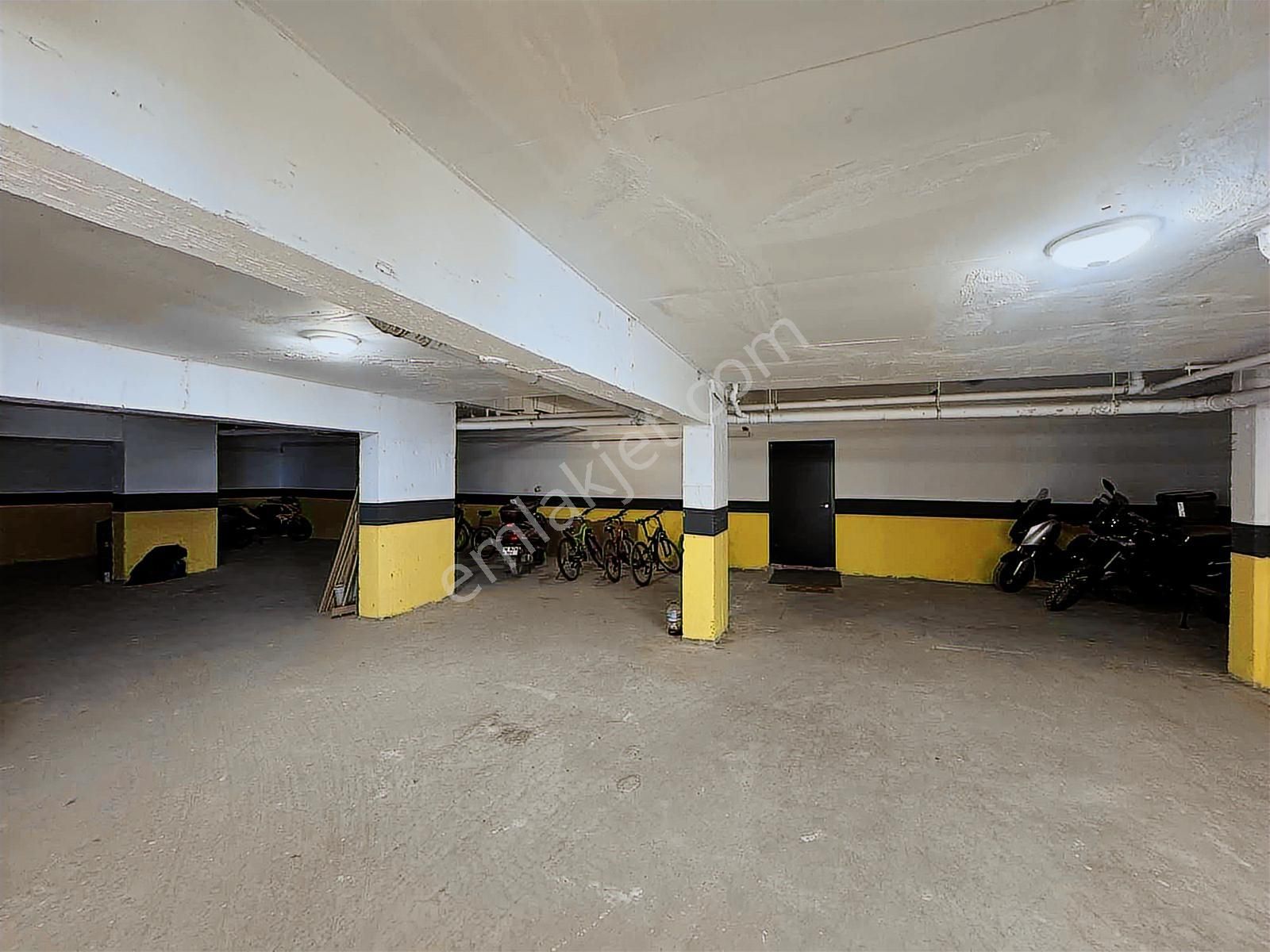 Havuzlu, Kapalı Otoparklı Sitede Sıfır Arakat 2+1 Daire - Görsel 14