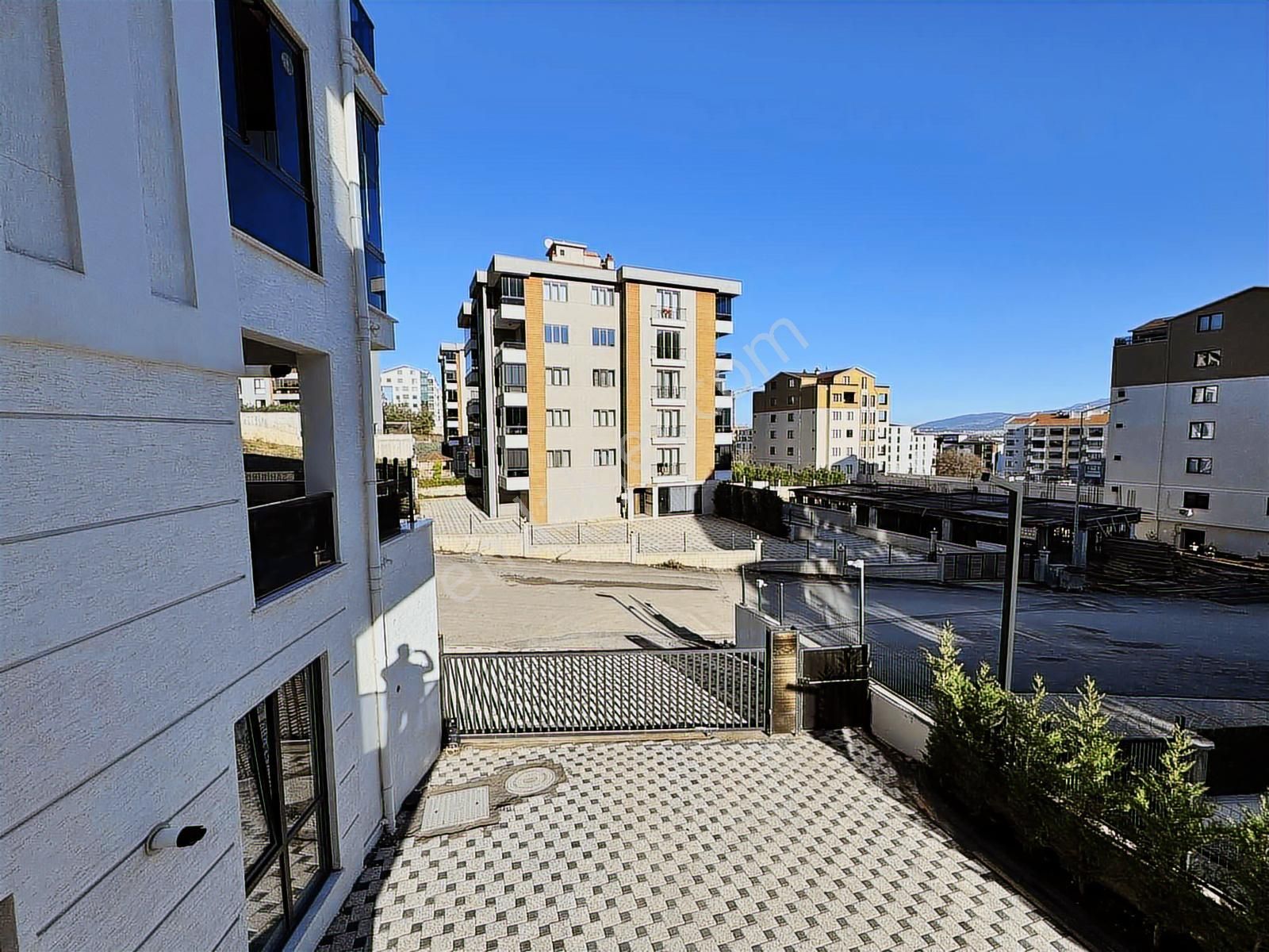 Havuzlu, Kapalı Otoparklı Sitede Sıfır Arakat 2+1 Daire - Görsel 30