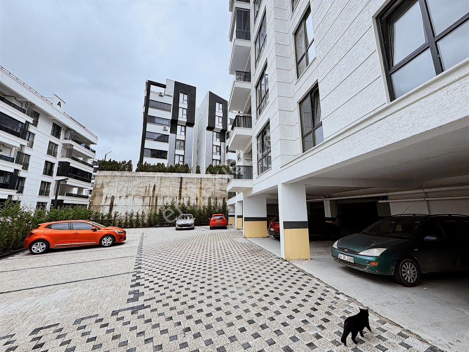 Havuzlu, Kapalı Otoparklı Sitede Sıfır Arakat 2+1 Daire - Görsel 6