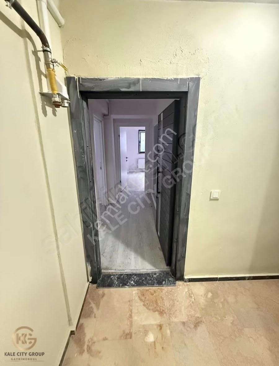 Biga Hamdibey Mh Sıfır Geniş Bahçeli Kiralık 2+1 Daire 110 M2 - Görsel 6