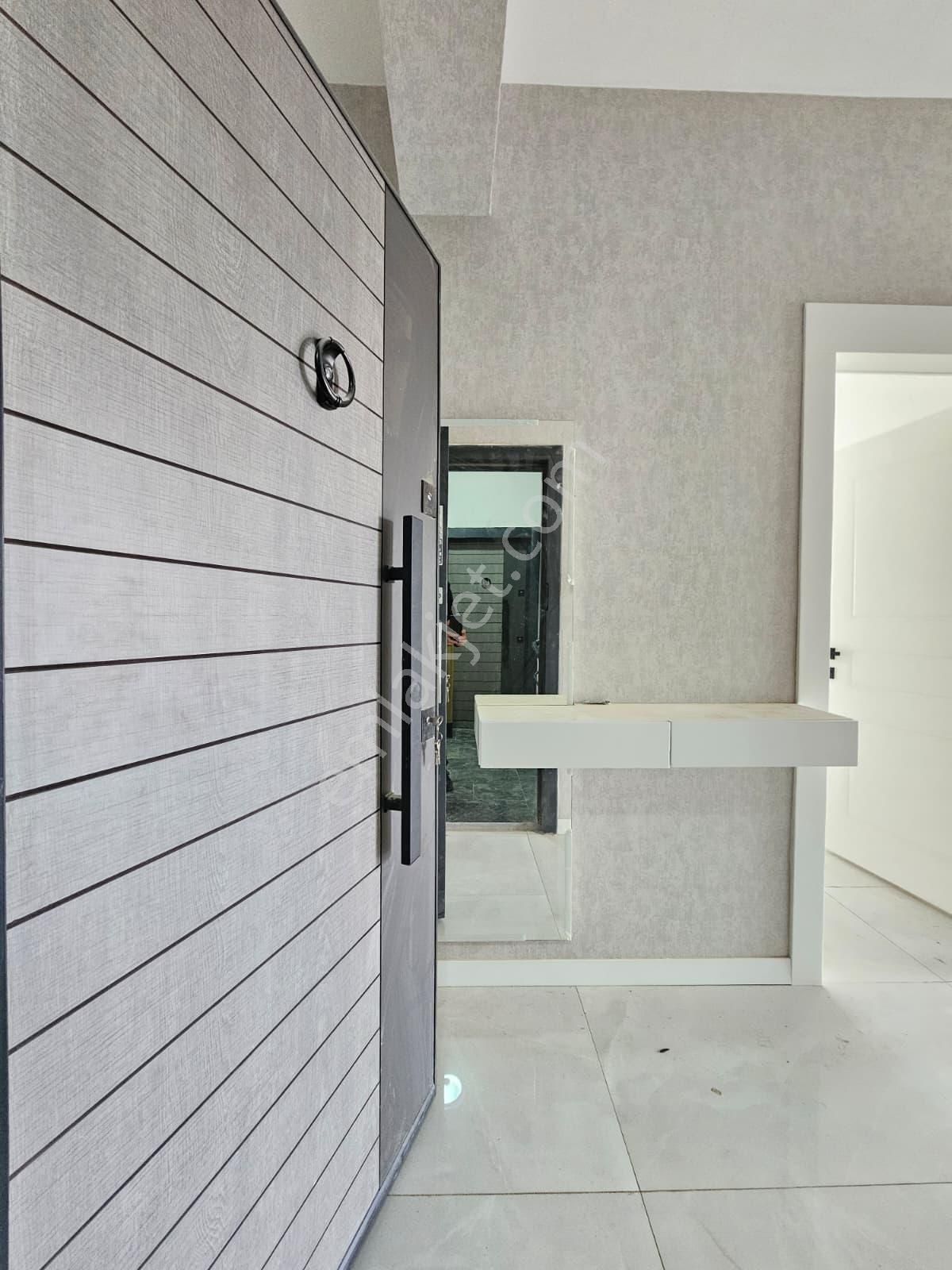 Denizli Çakmak'ta 3+1 150 M2 Mükemmel Konumda Satılık Lüks Daire - Görsel 35